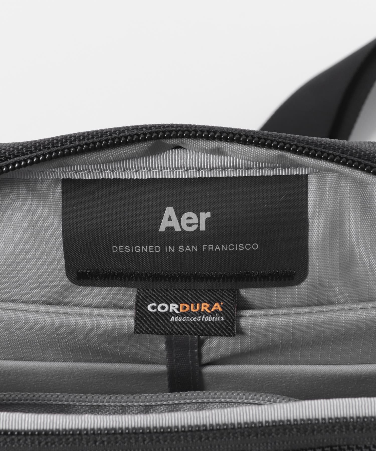 AER　DAY SLING 4 BLACK Free