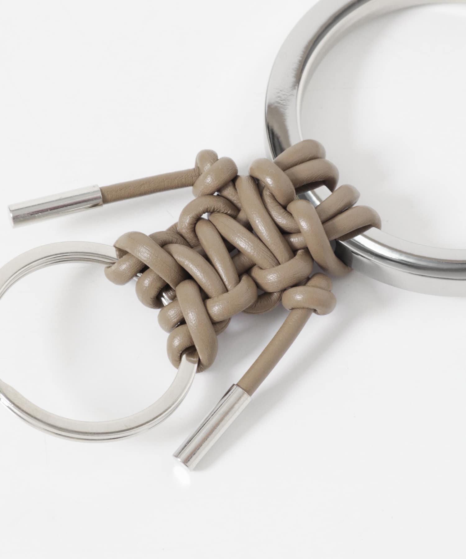 ITTI　CRISTY KNOTMAN RING TAUPE One