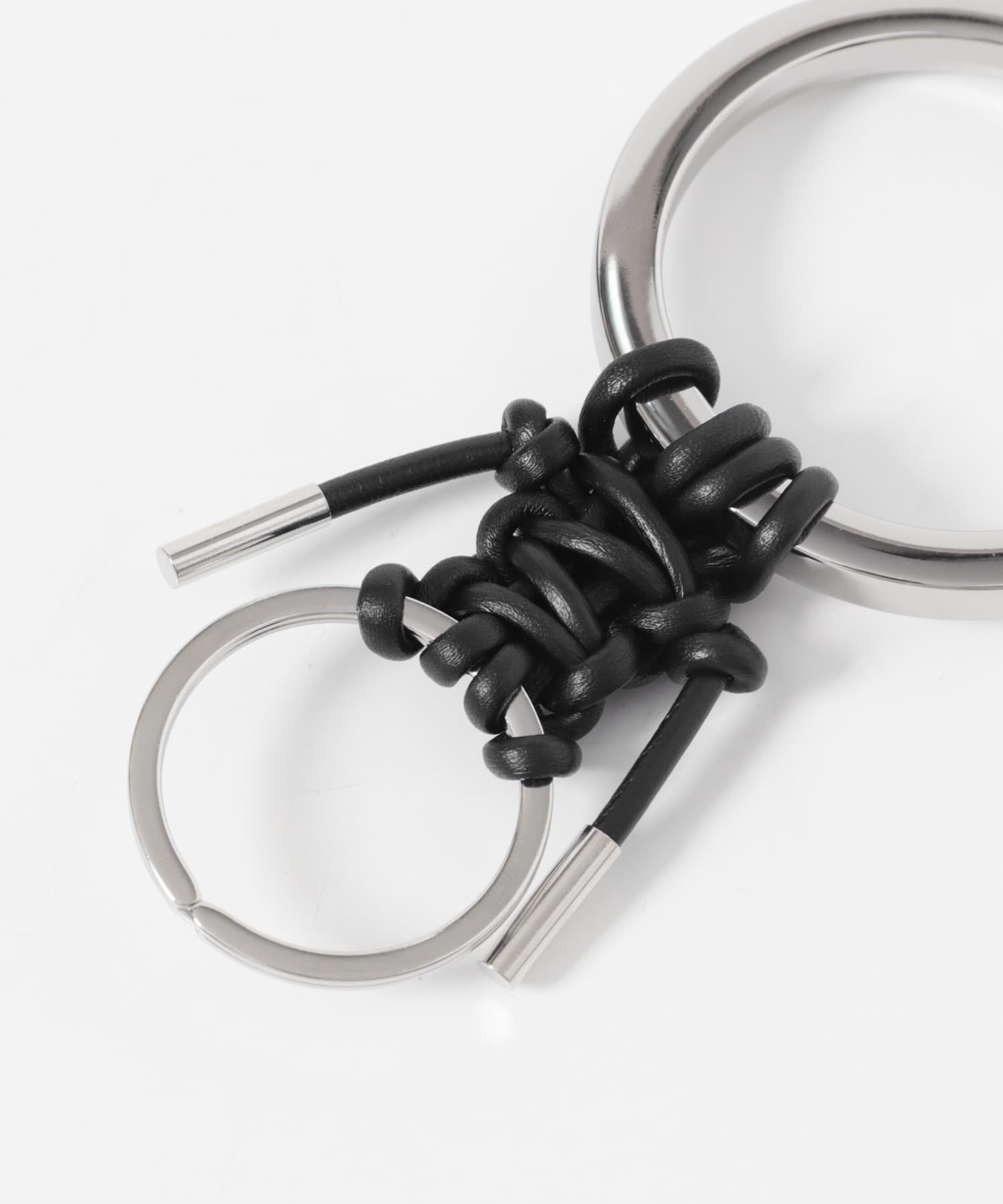 ITTI　CRISTY KNOTMAN RING BLACK One