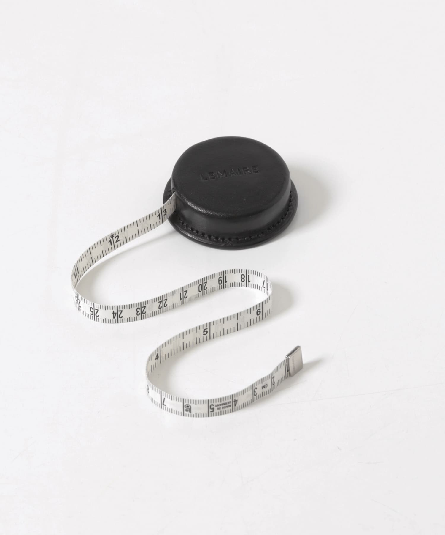 LEMAIRE　MOLDED TAPE NECKLACE BLK BK999 One