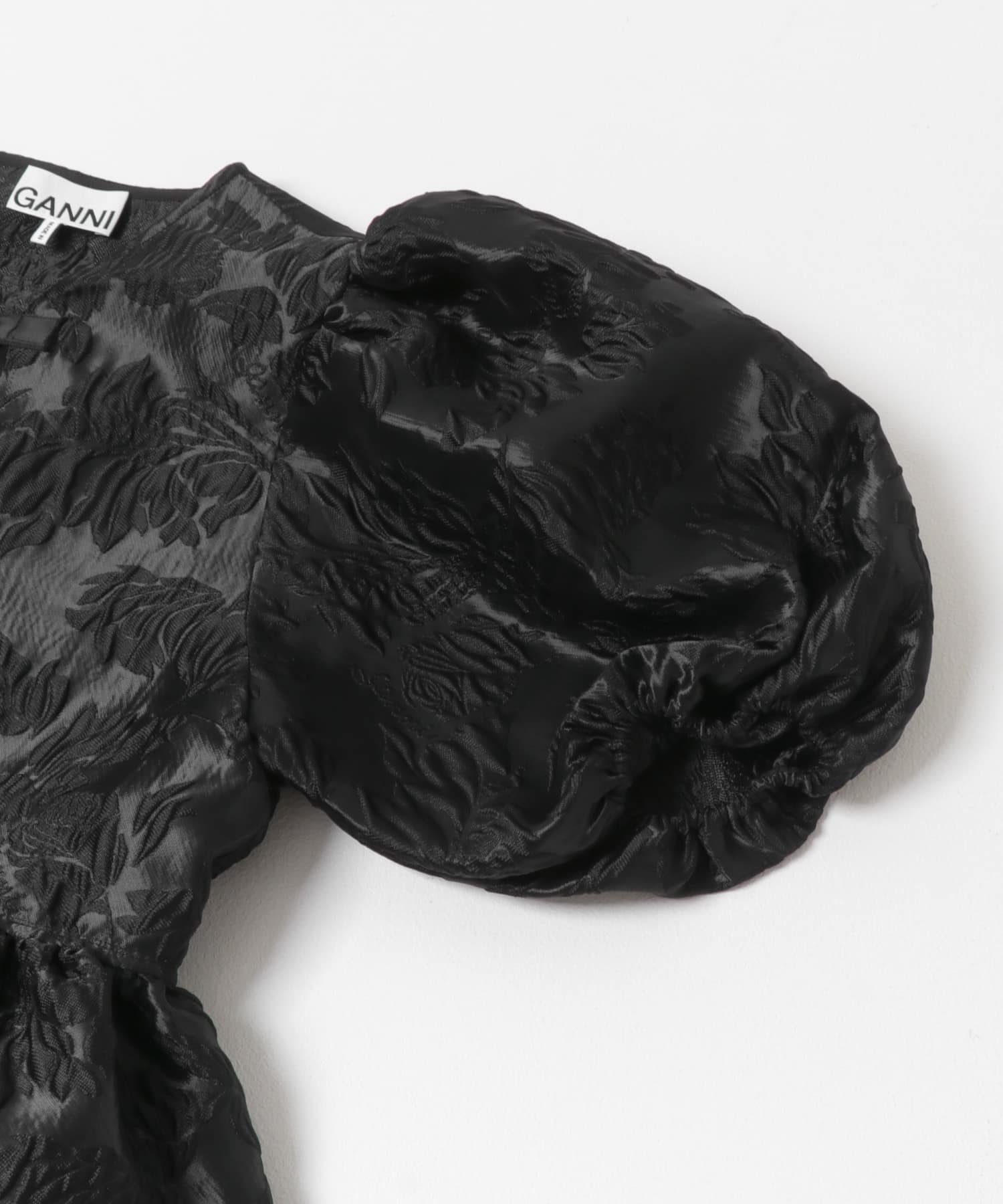 GANNI　SATIN CLOQUE PEPLUM BLOUSE BLACK 36