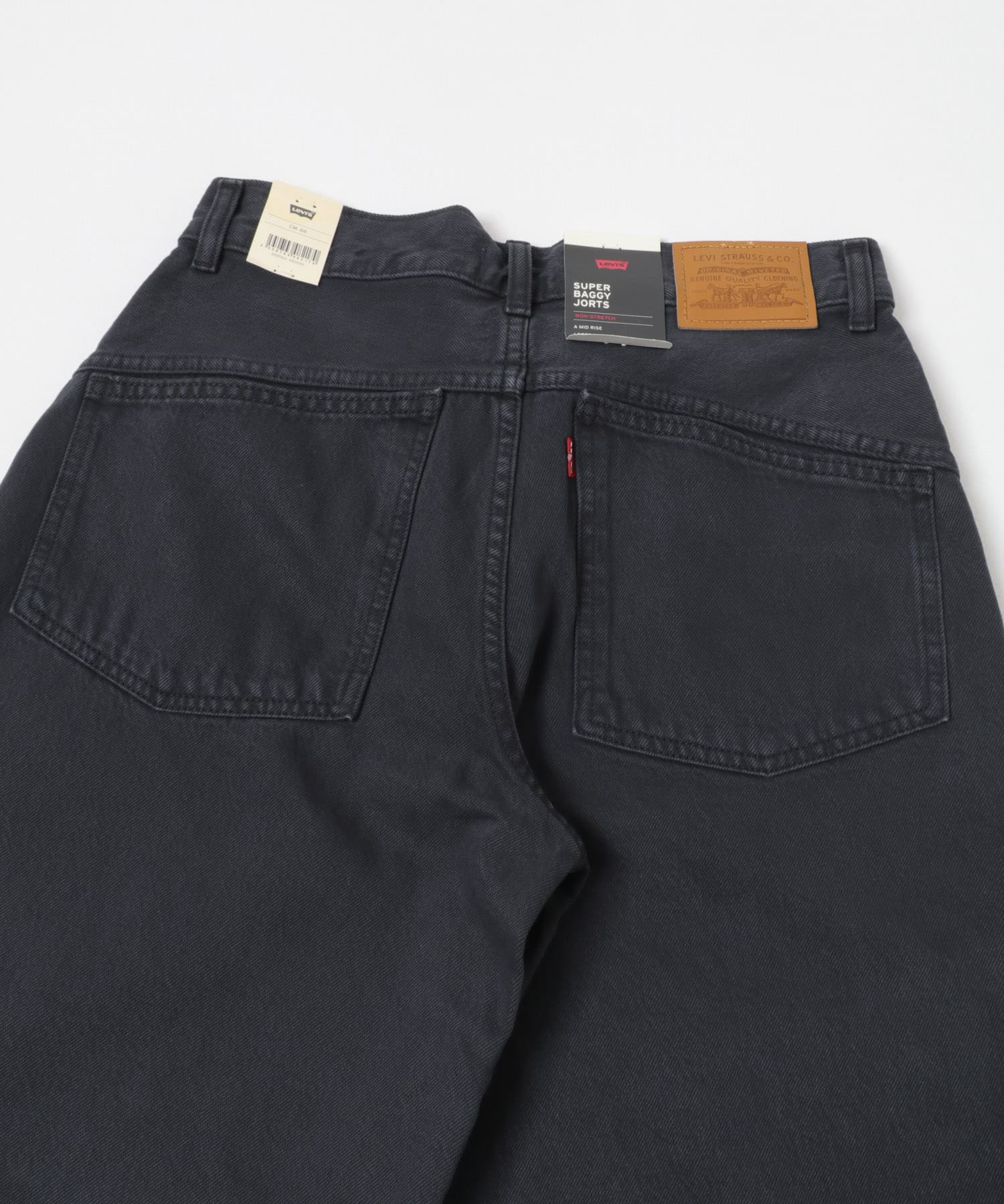 LEVI’S　SUPER BAGGY JORT C B OYST 26