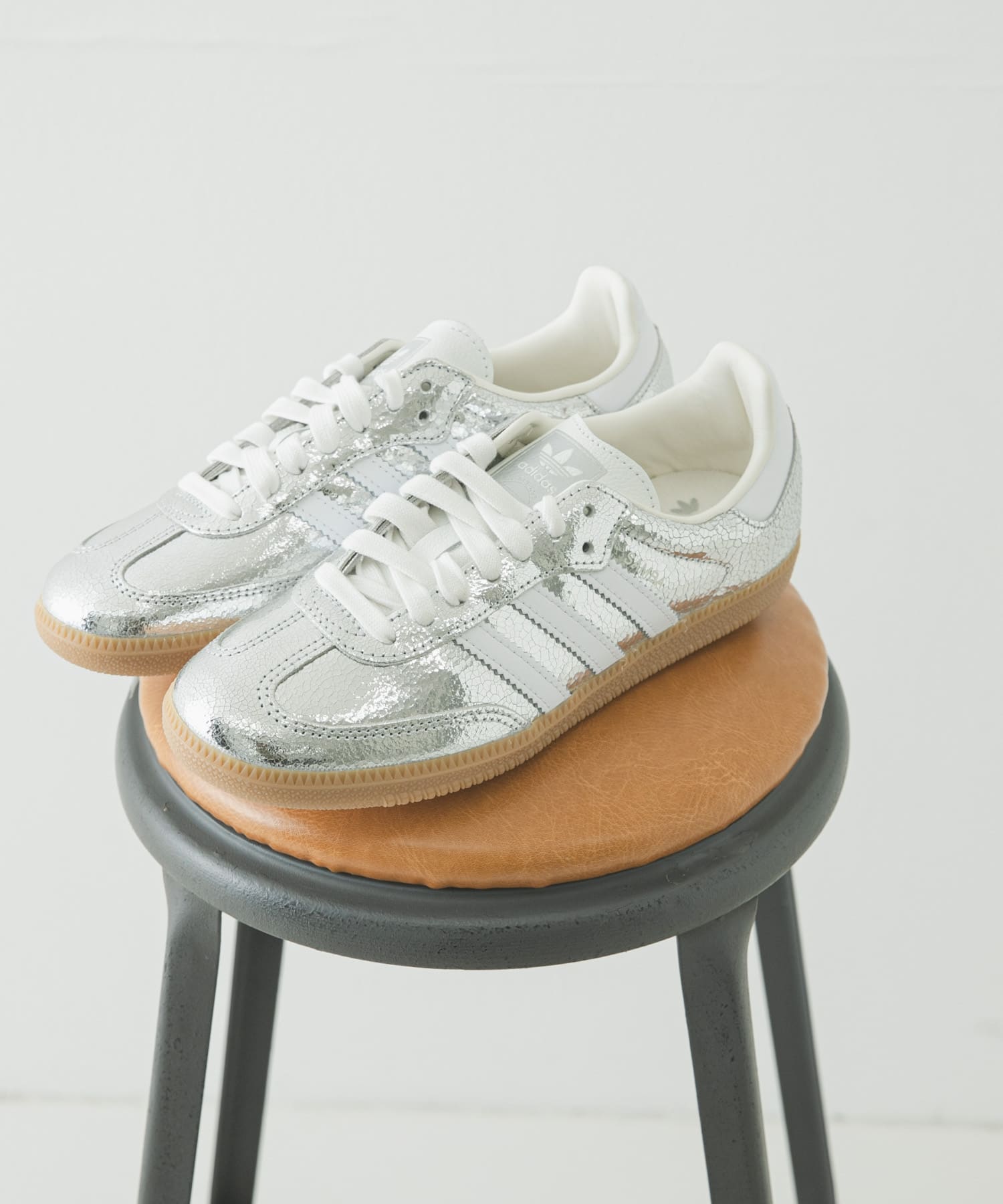 adidas　SAMBA OG シルバー/ホワイト 23