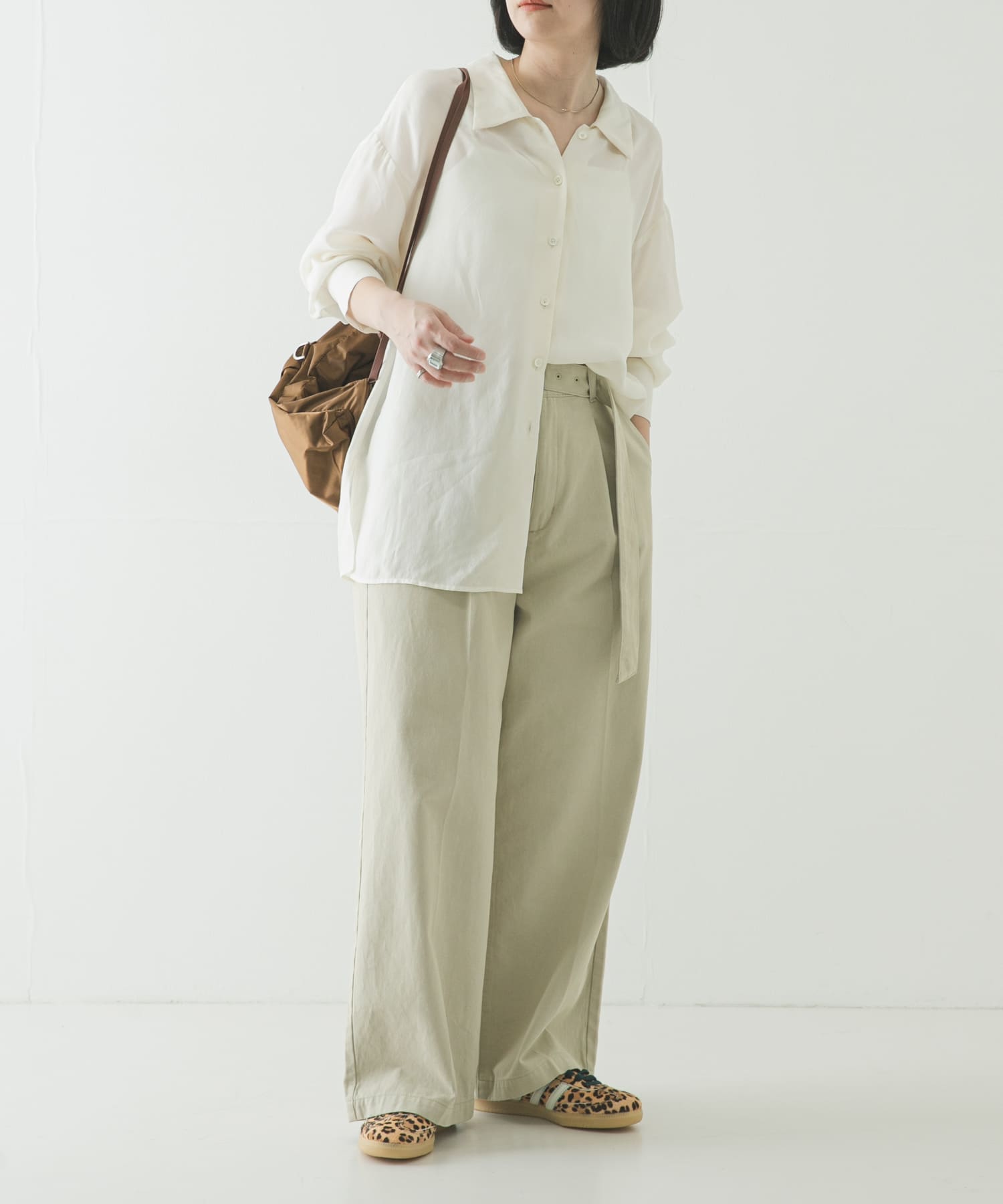 adidas　SAMBA OG ベージュ 23