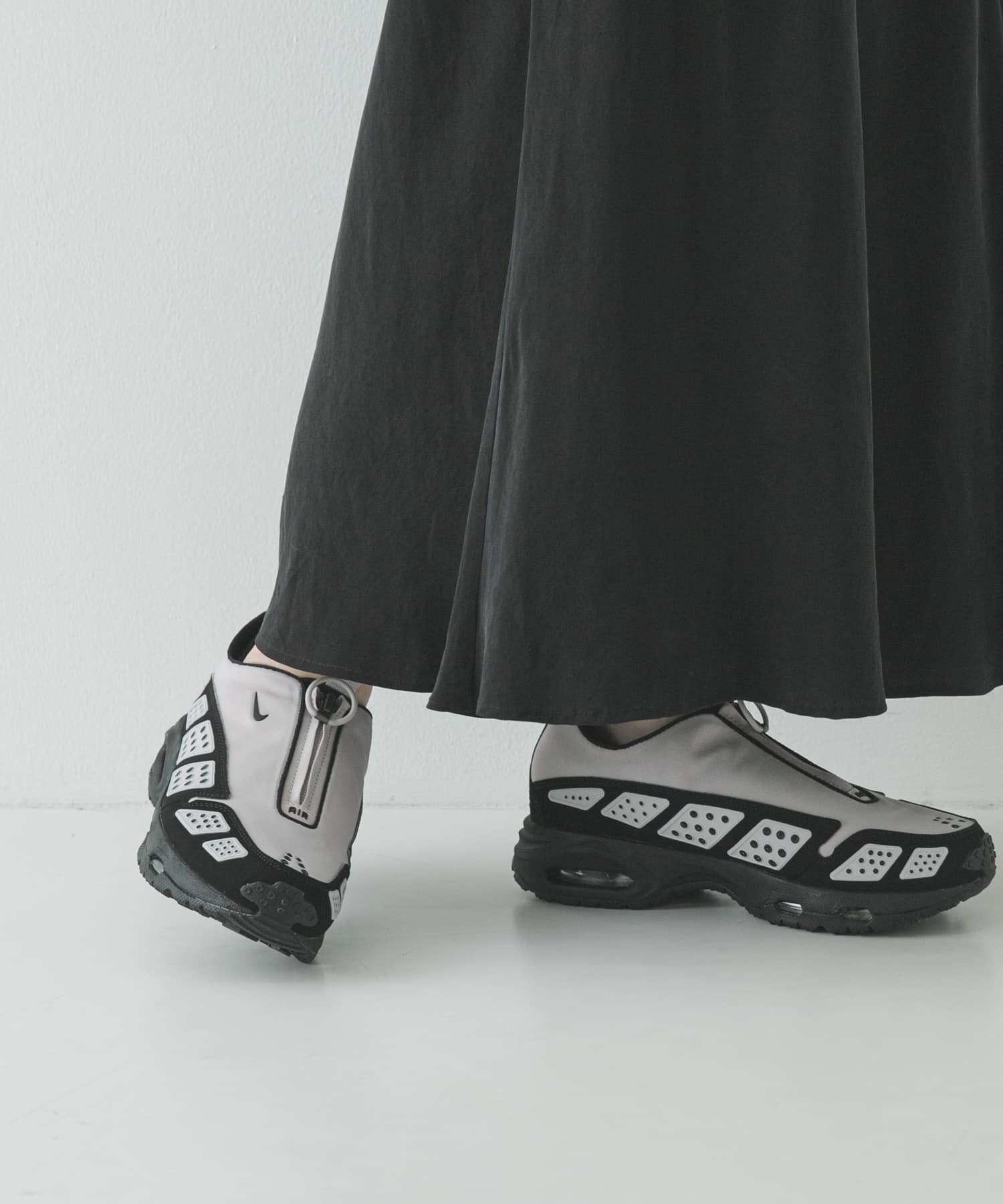 NIKE　エア マックス SNDR