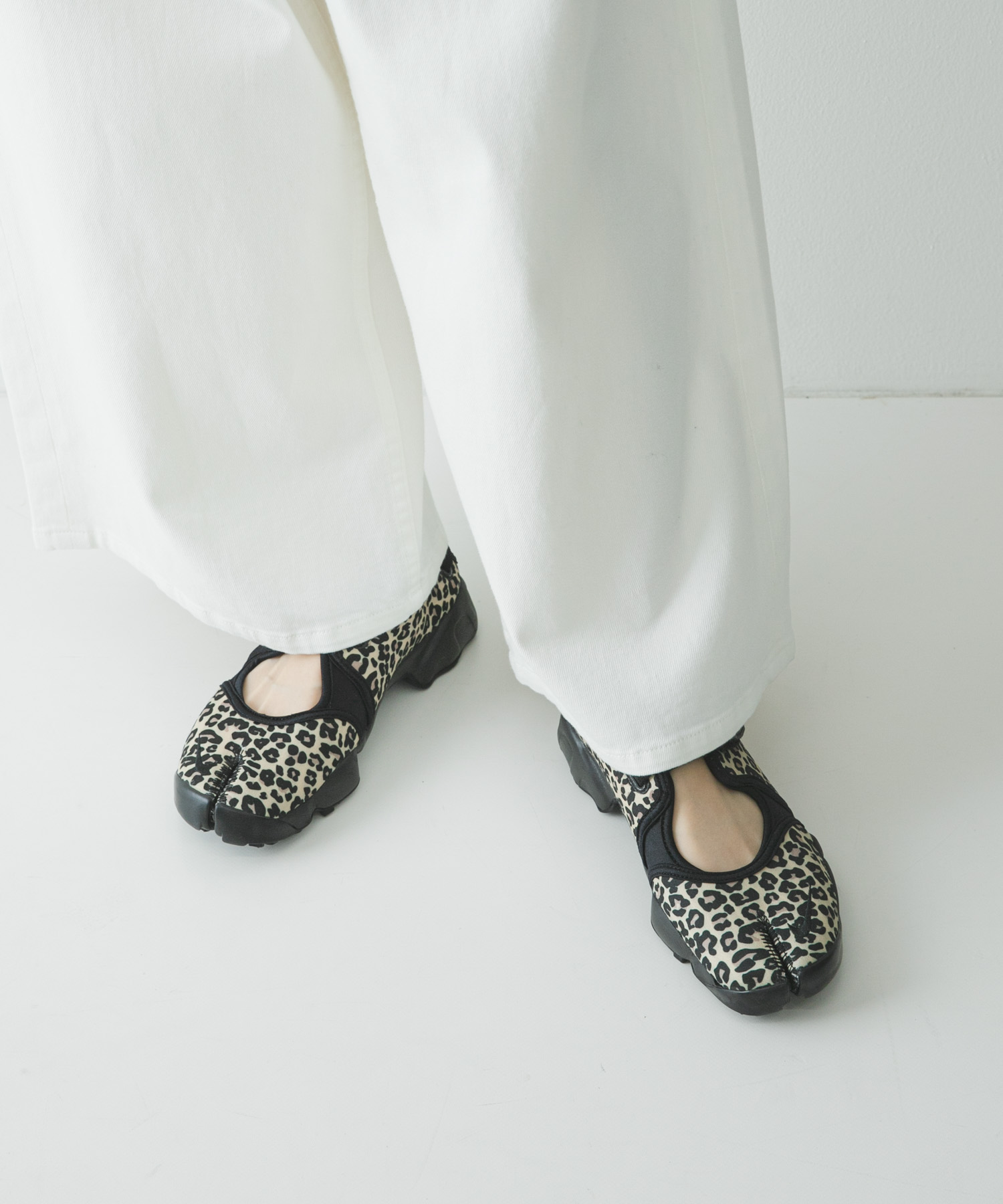 NIKE　エア リフト BLK HEMP 23