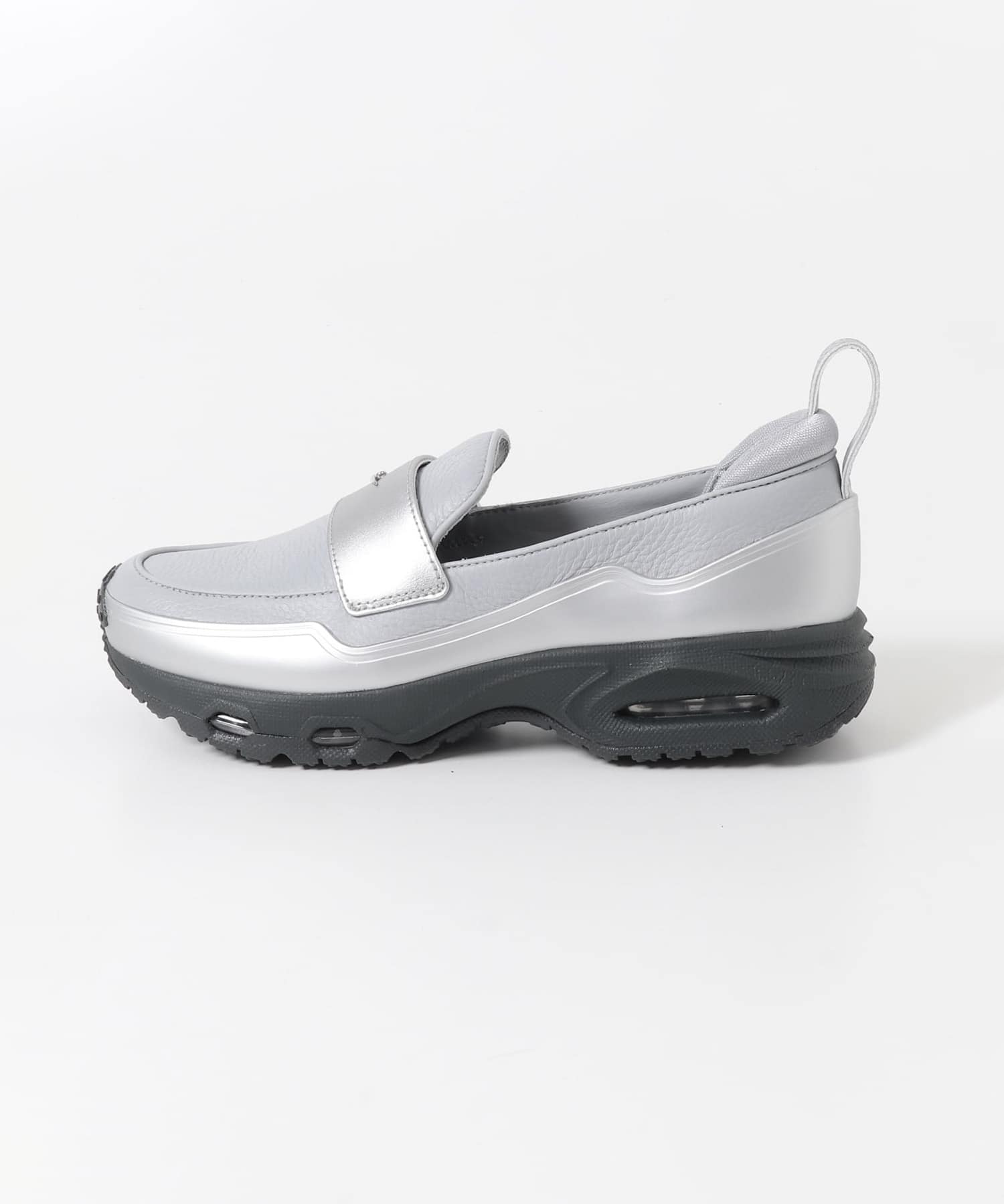 NIKE　エア マックス フェノメナ