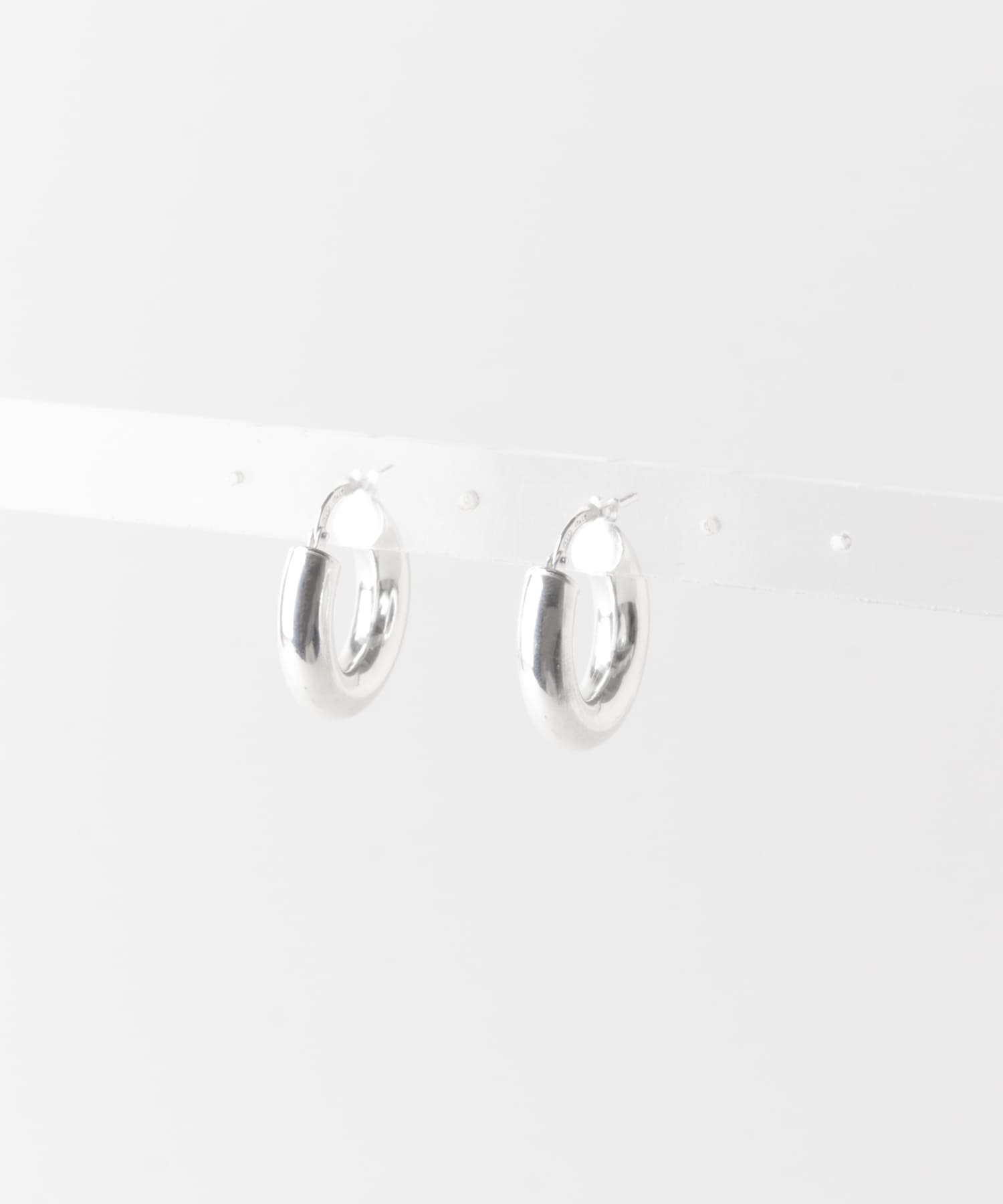 Sophie Buhai　TINY EVERYDAY HOOPS