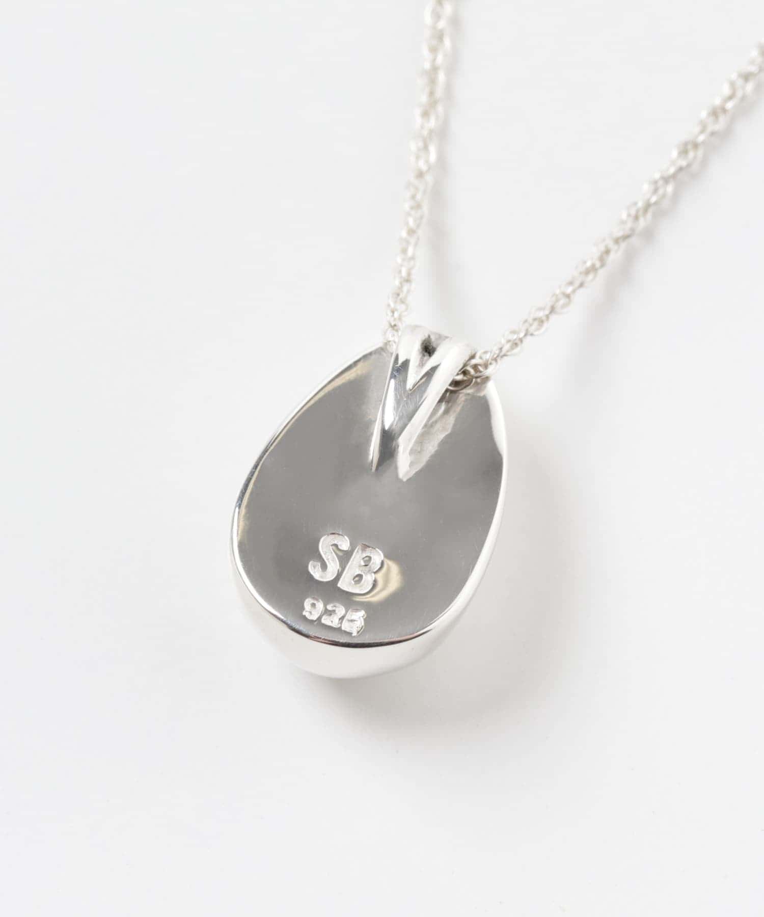 Sophie Buhai　TINY EGG PENDANT SILVER -