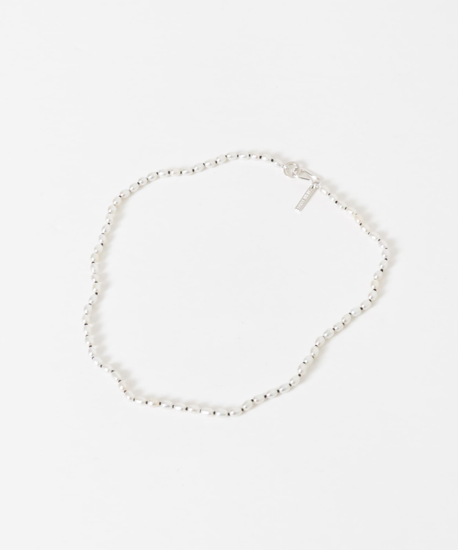 Sophie Buhai　TINY PEARL COLLAR