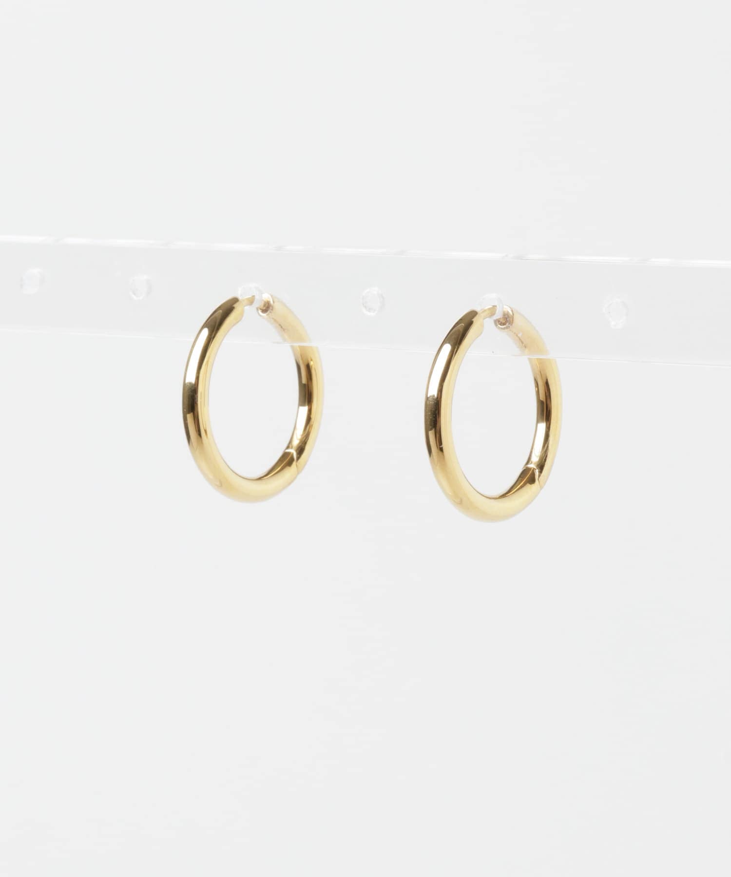 TOM WOOD　CLASSIC HOOPS MEDIUM GOLD GOLD -