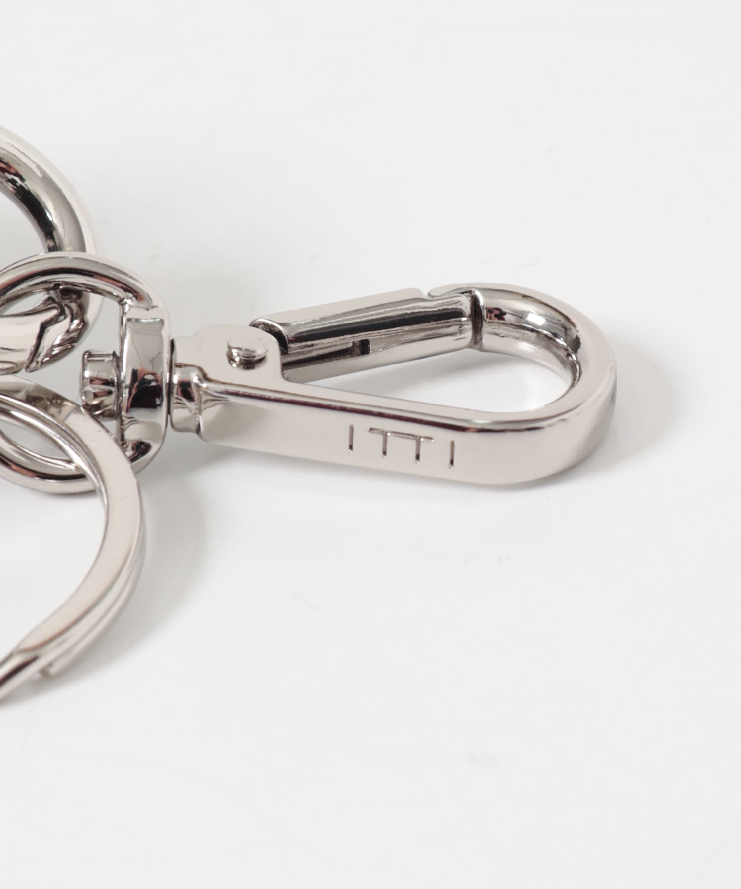 ITTI　CRISTY ROBOT KNOT CHARM BLACK -