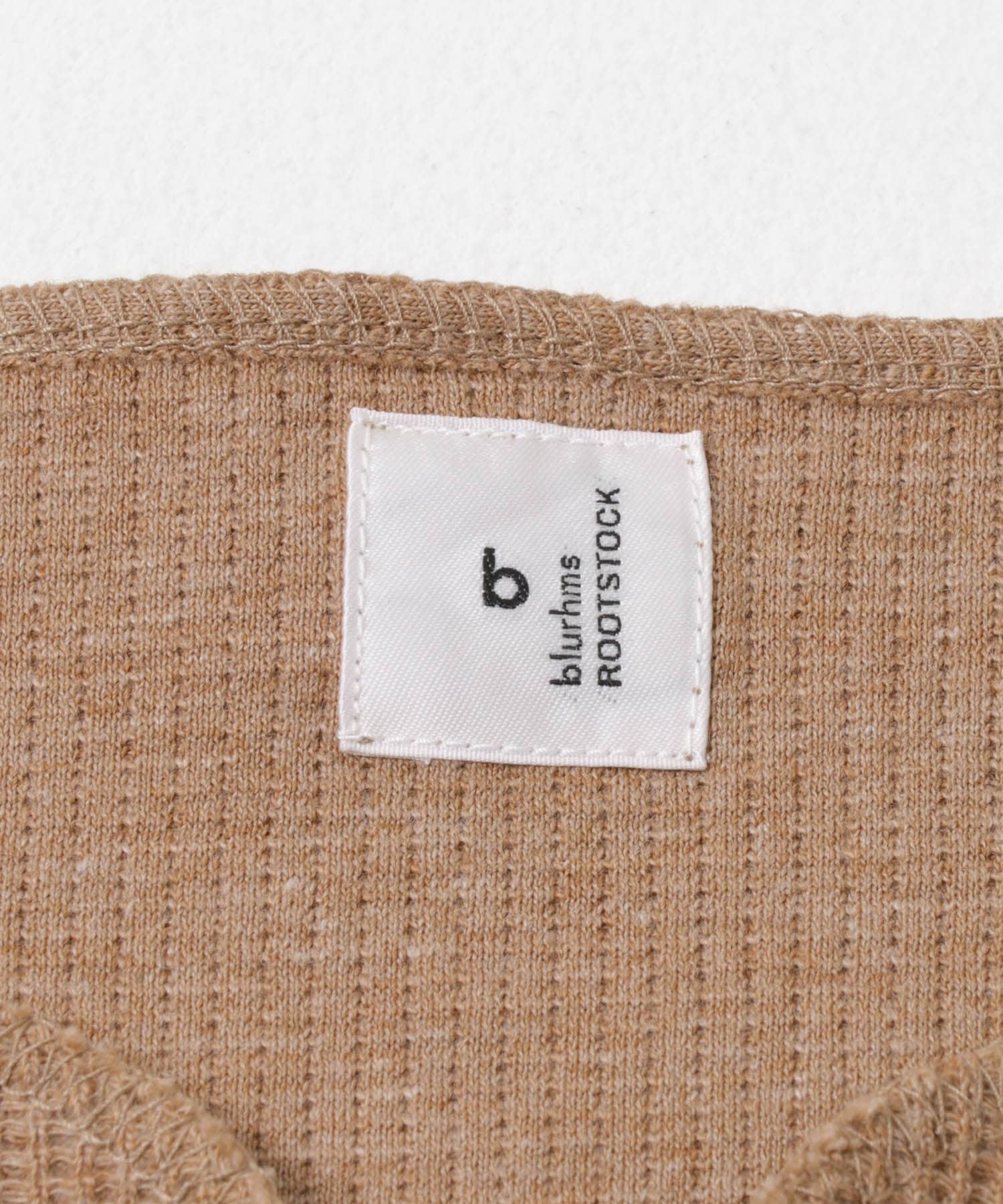 blurhmsROOTSTOCK　R&S THERMAL OVER-NECK H.BEIGE 2