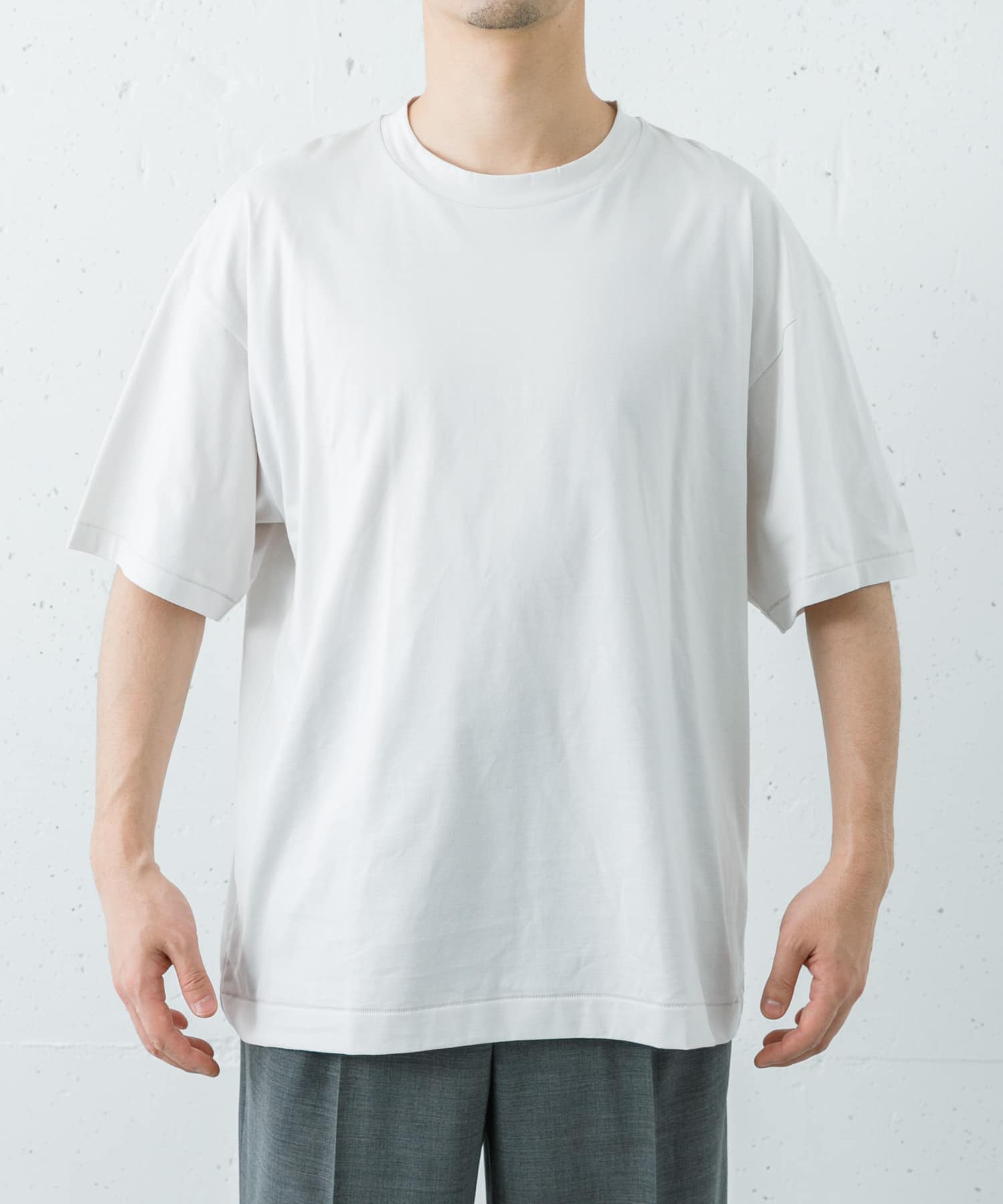 身長 : 172cm サイズ : 4