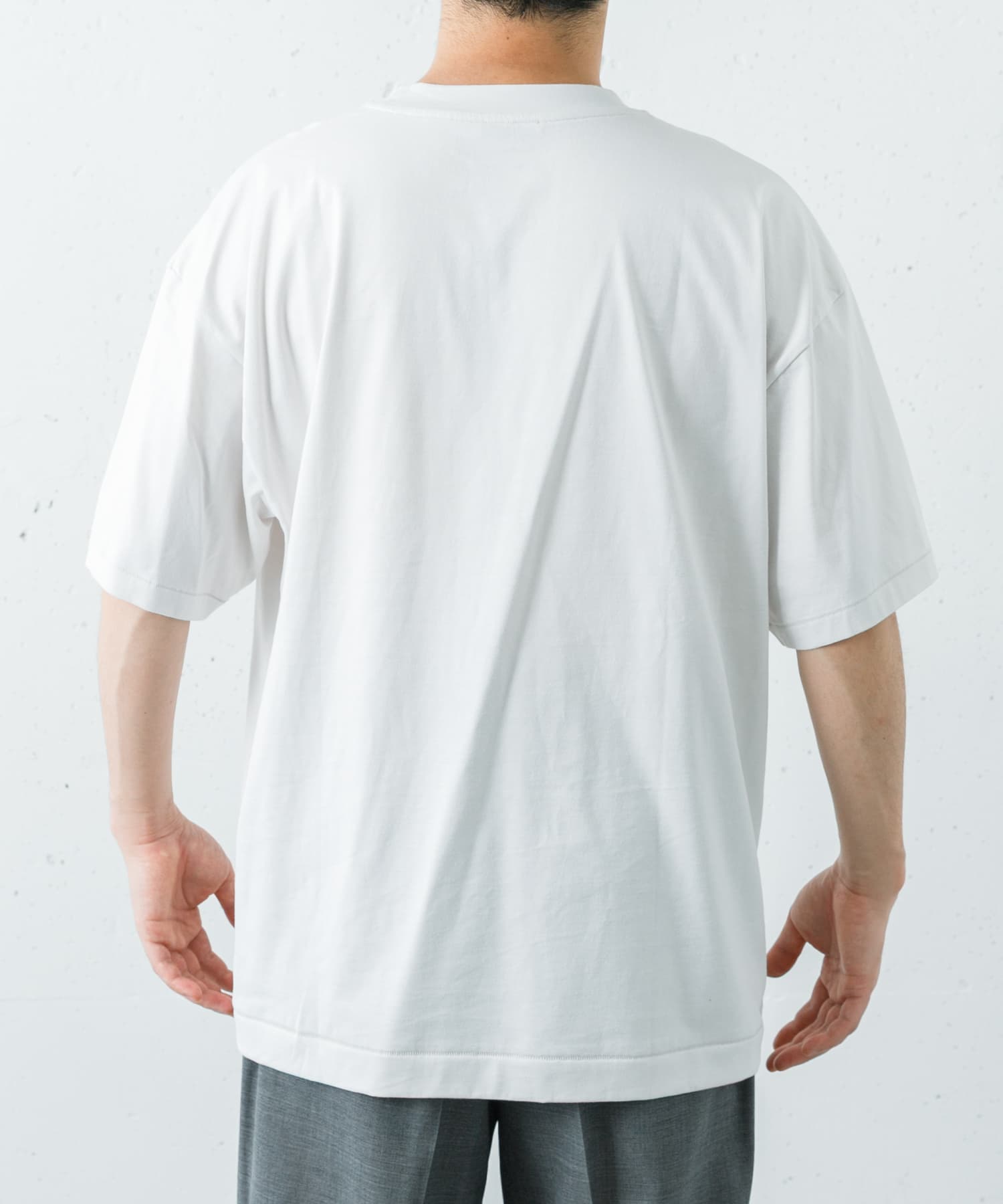 身長 : 172cm サイズ : 4