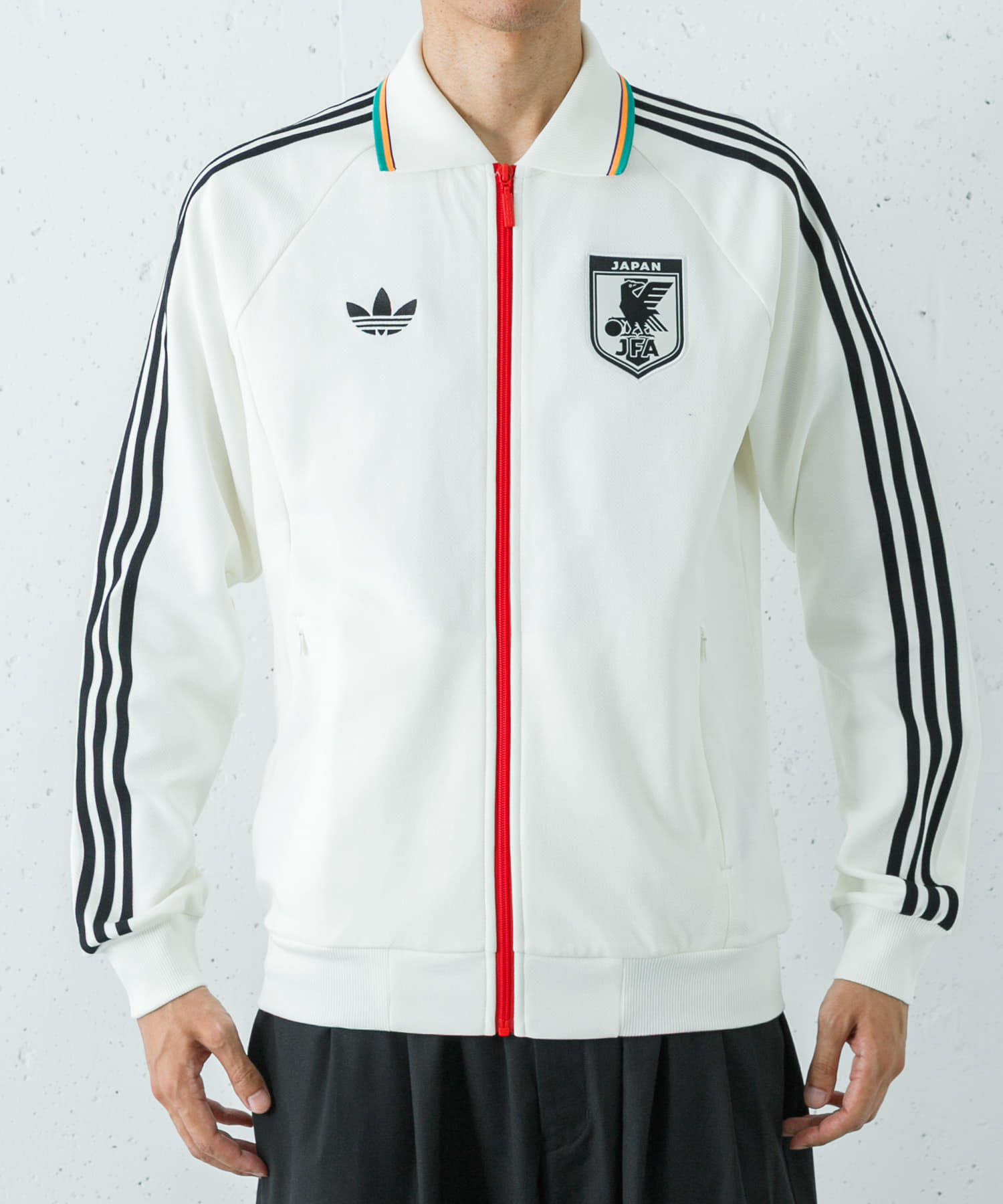 adidas サッカー日本代表 2026 アウェイ アンセムジャケット(L オフ 