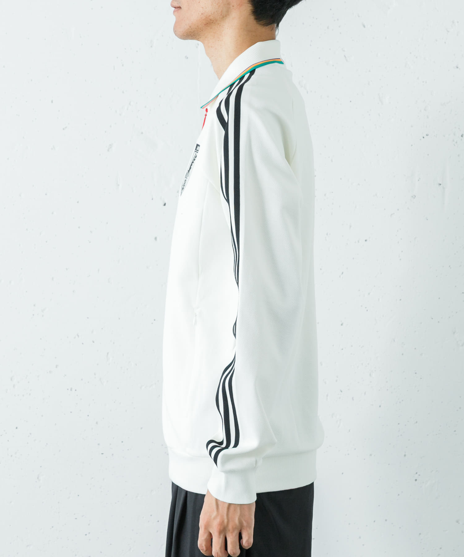 adidas サッカー日本代表 2026 アウェイ アンセムジャケット(L オフ 