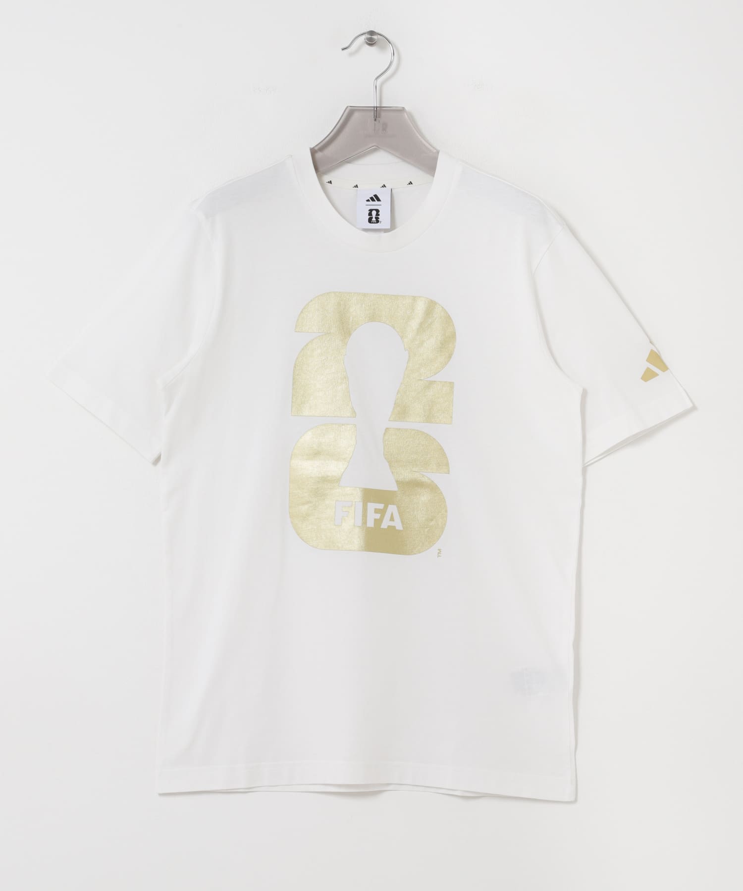 adidas FIFA ワールドカップ 26 公式エンブレム Tシャツ(M C WHITE