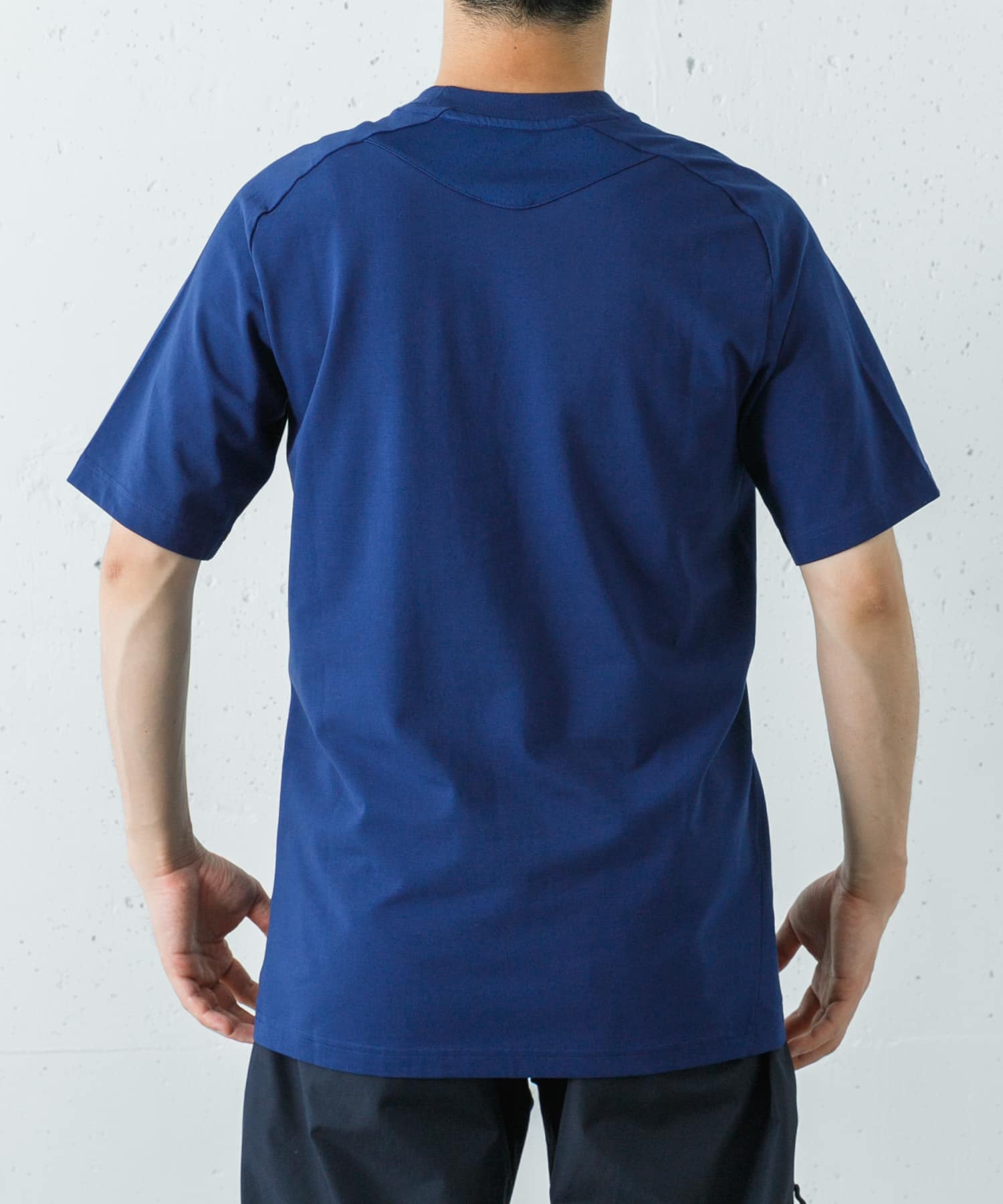D BLUE