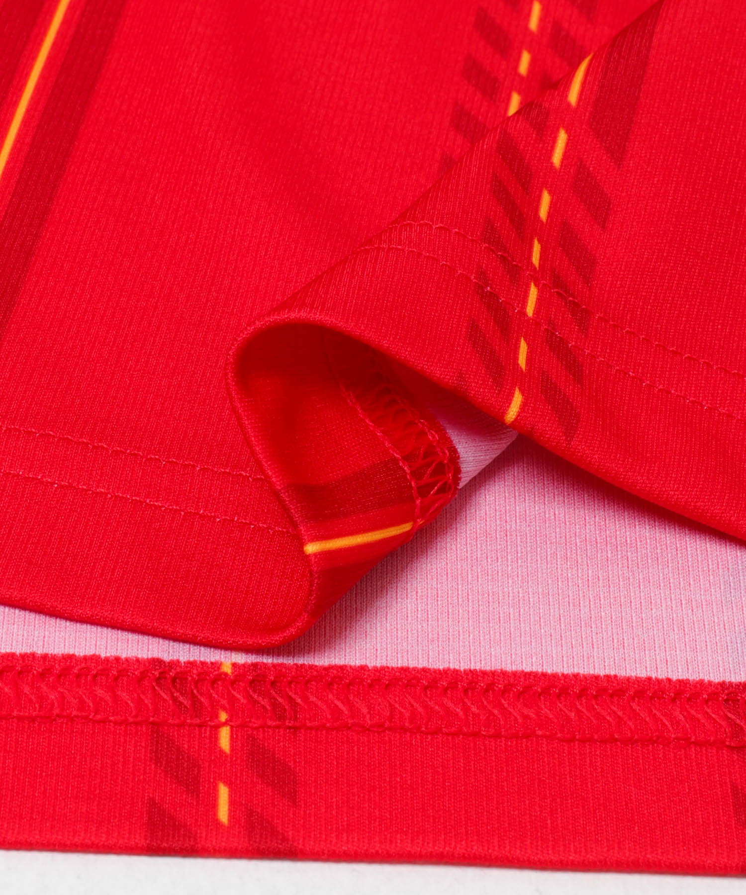 VIVID RED