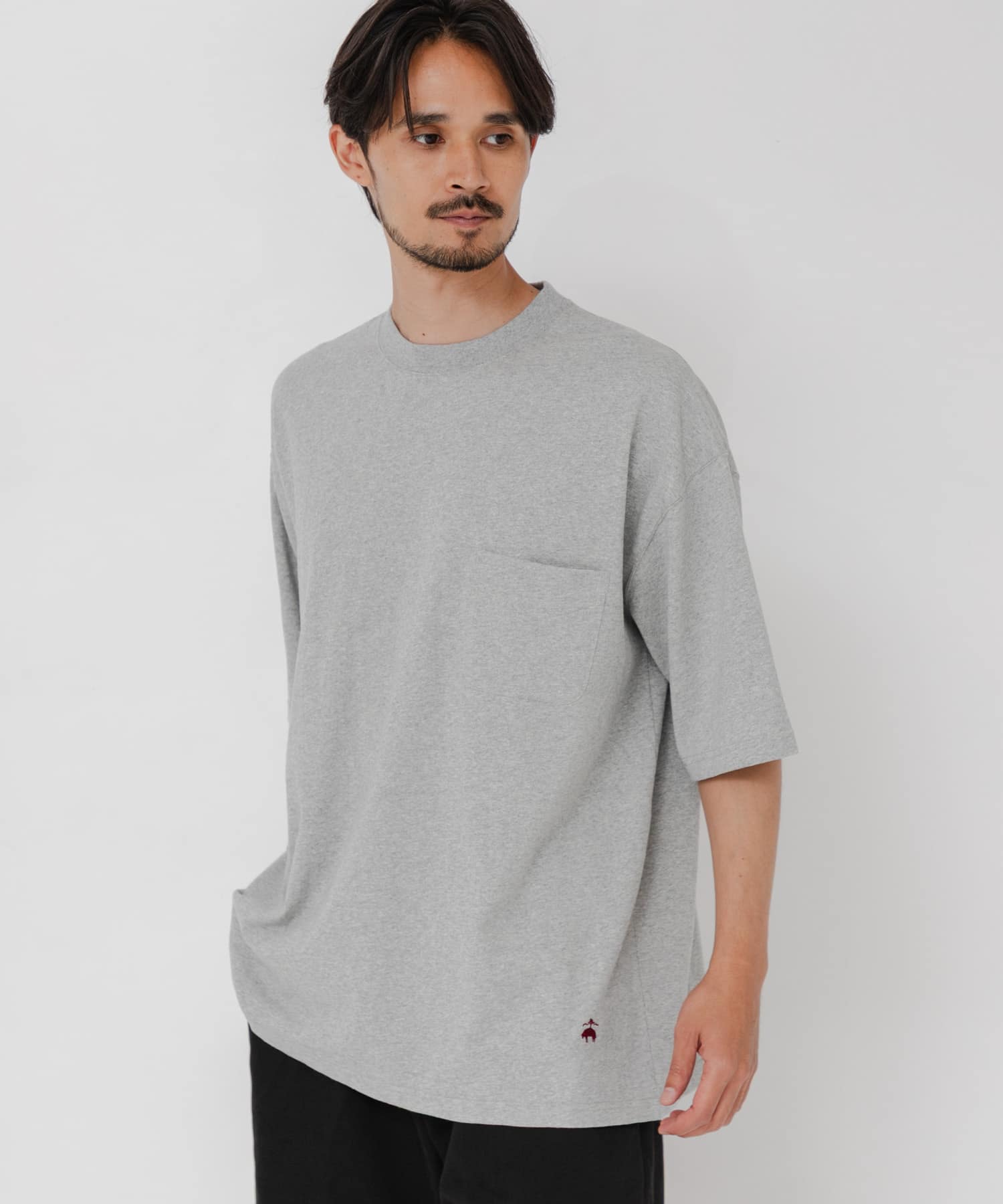 GRAY