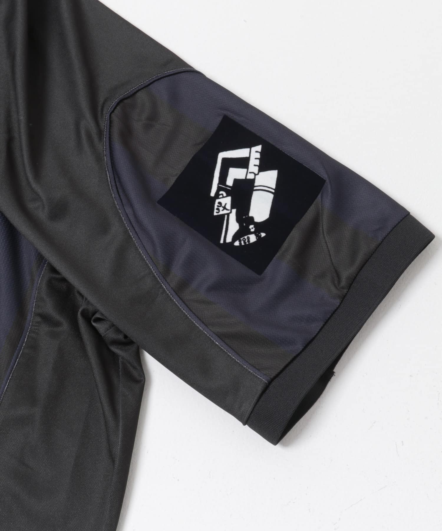 NAVY×BLACK