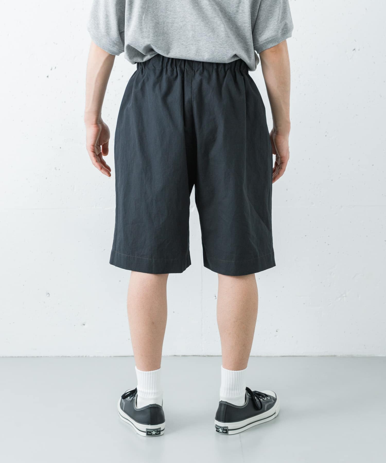 身長 : 172cm サイズ : 3