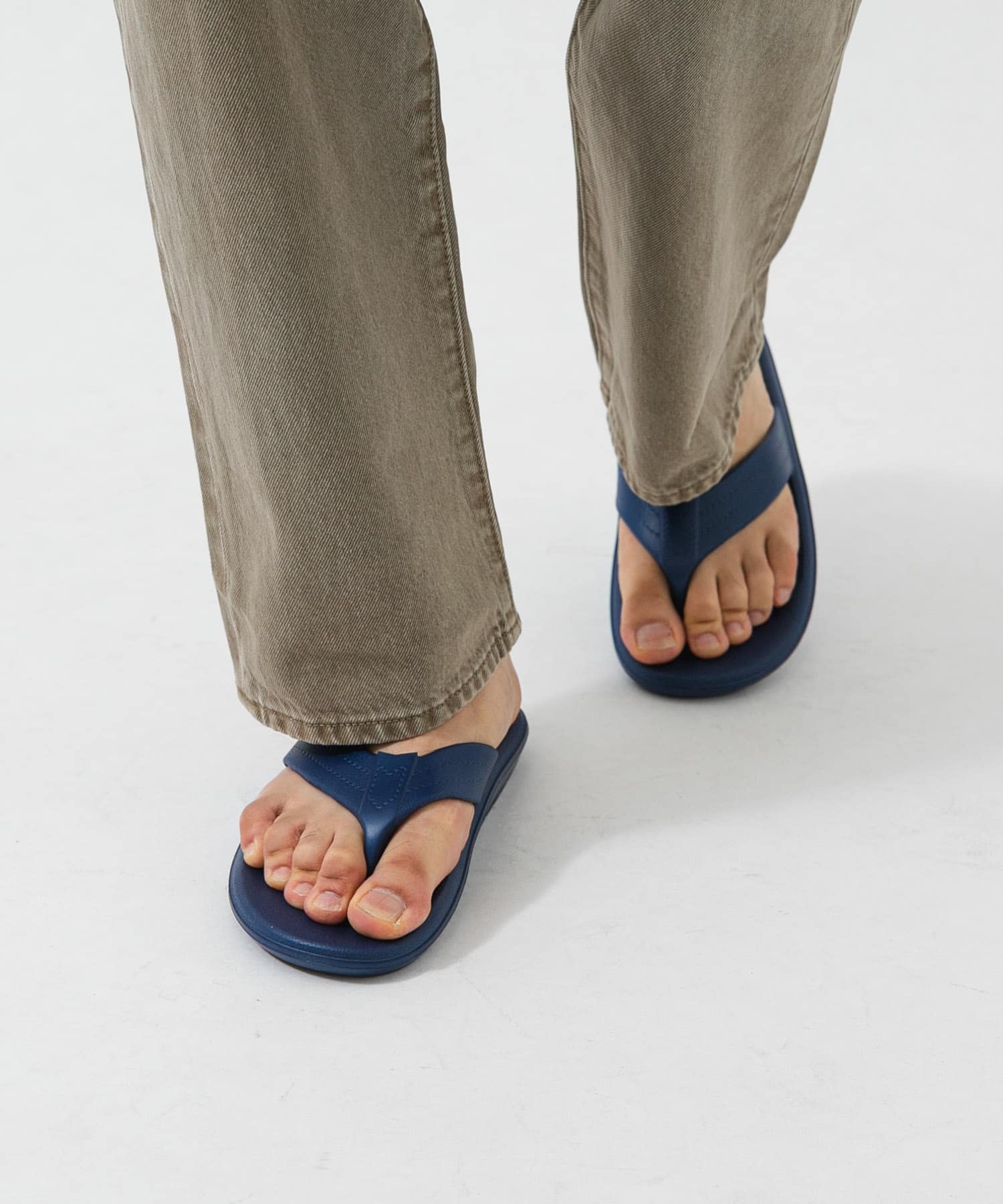 ISLAND SLIPPER　EVAPT202 NAVY 8