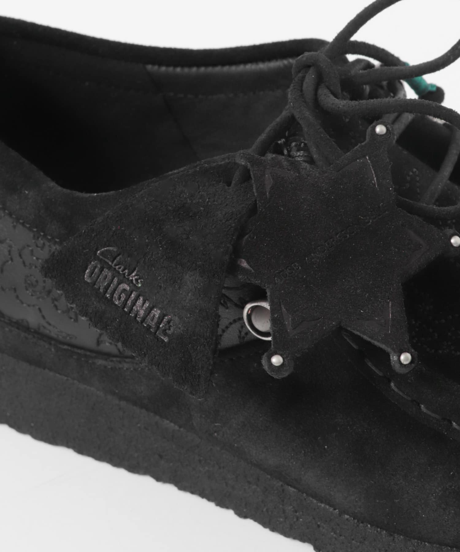 BLACK.E