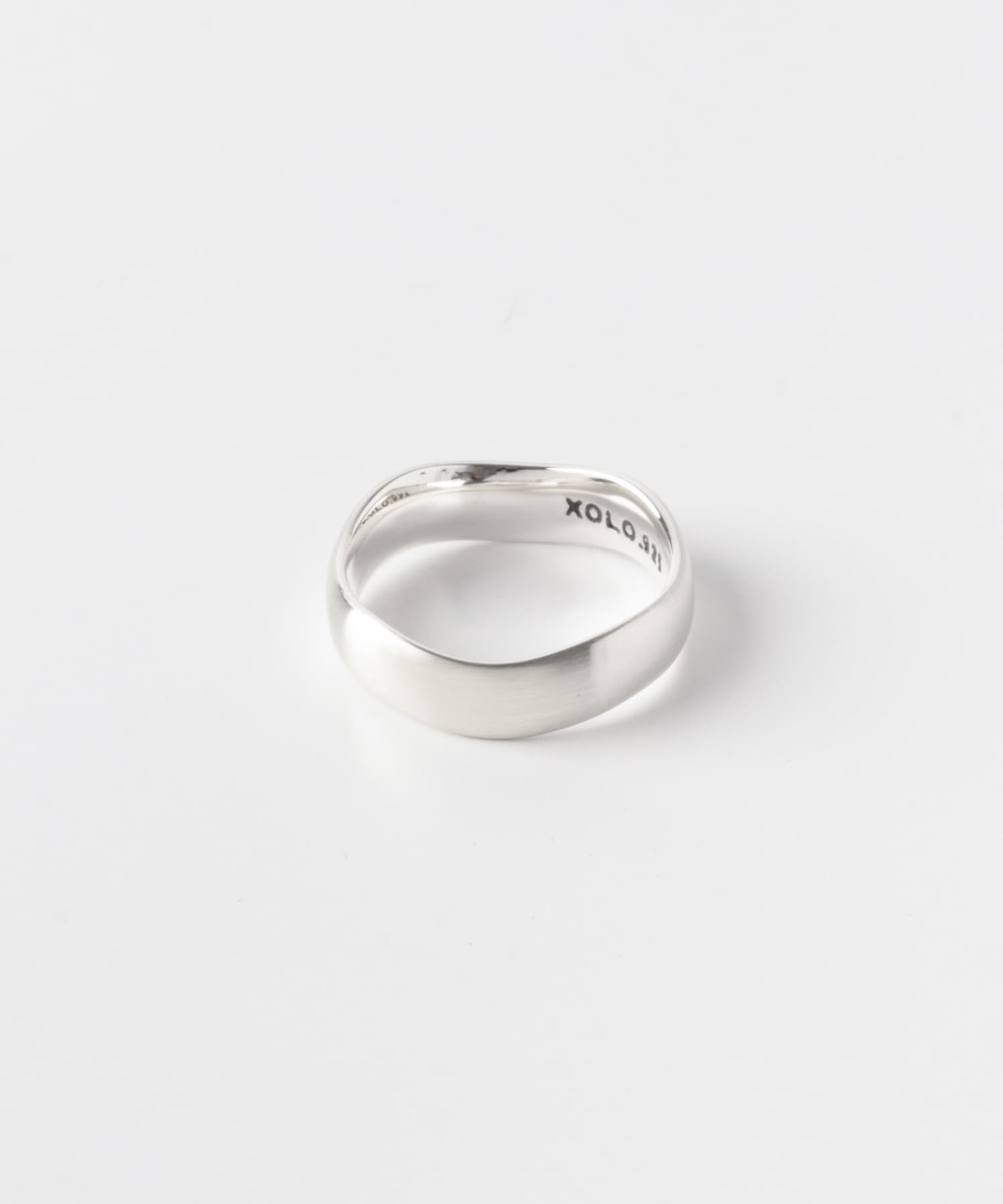 XOLO　WAVE RING WITH HAIR LINE