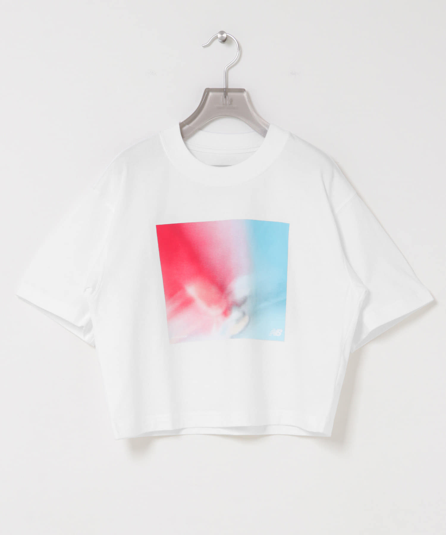 NEW BALANCE　NB GREYフォトTシャツレッド