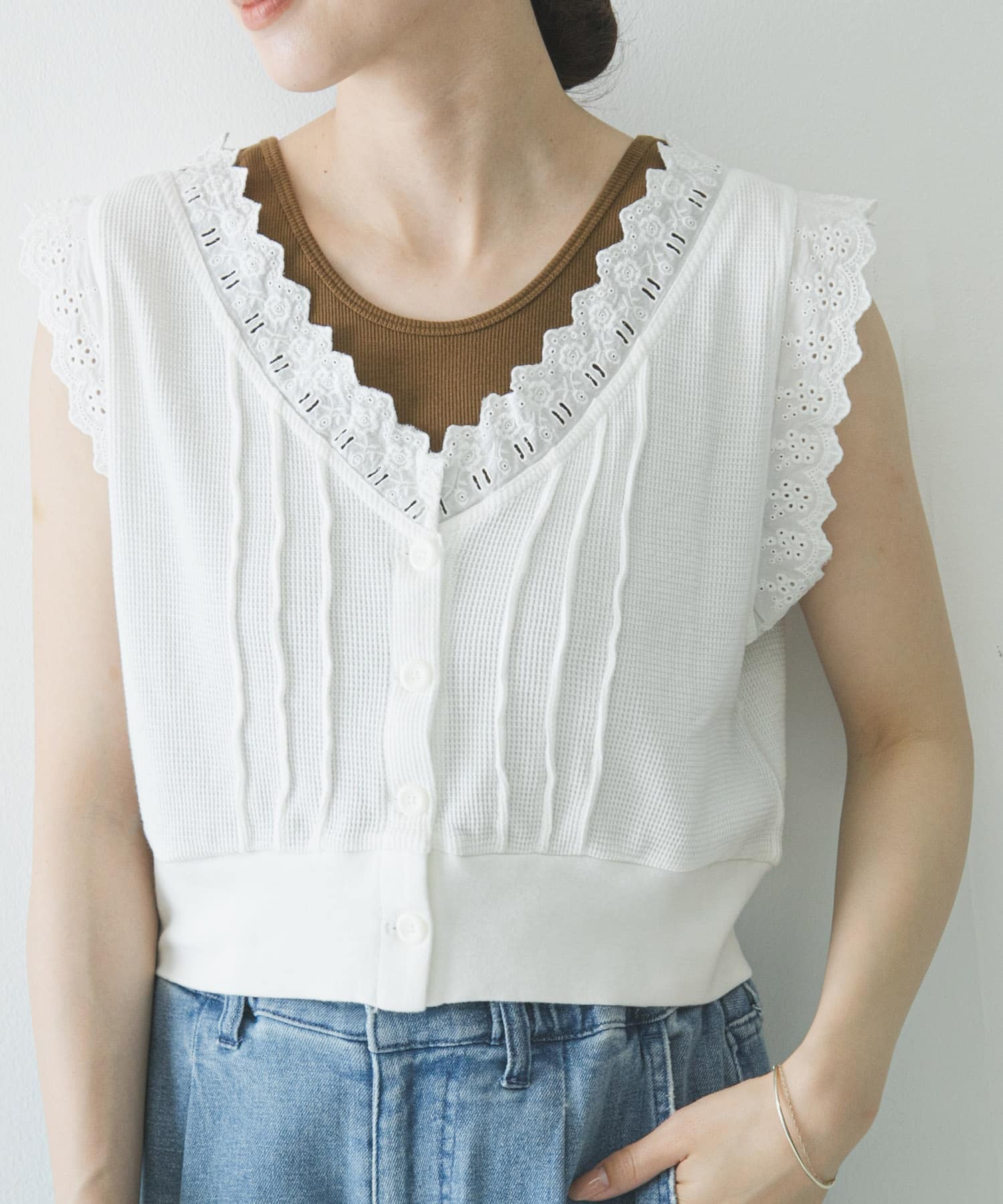 crinkle crinkle crinkle　WAFFLE FRILL VEST