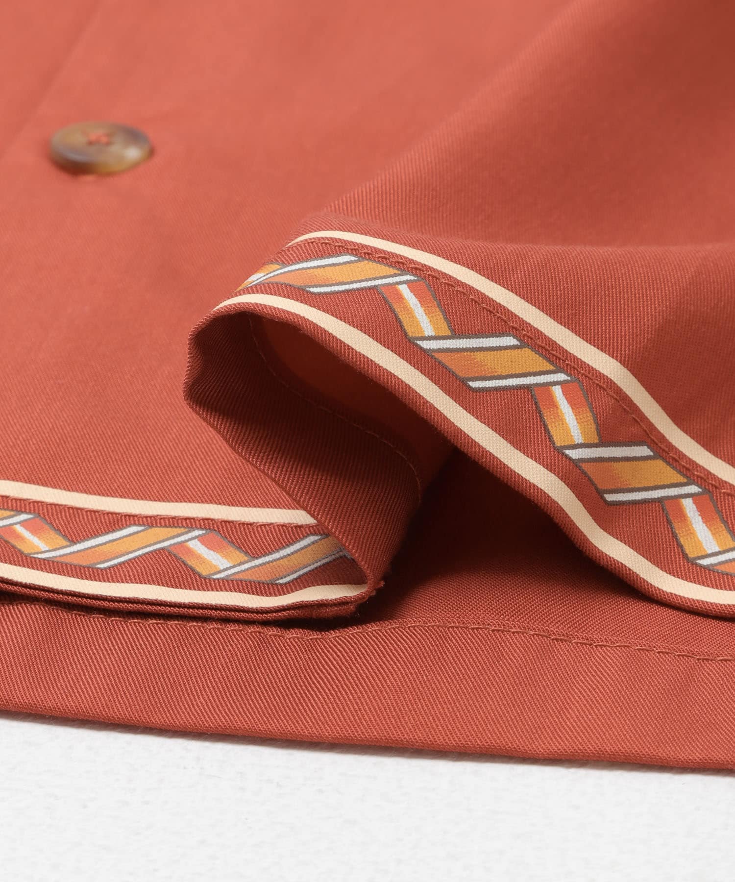 Drole de Monsieur　CHEMISE BRODEE DANSEURS BRICK XS