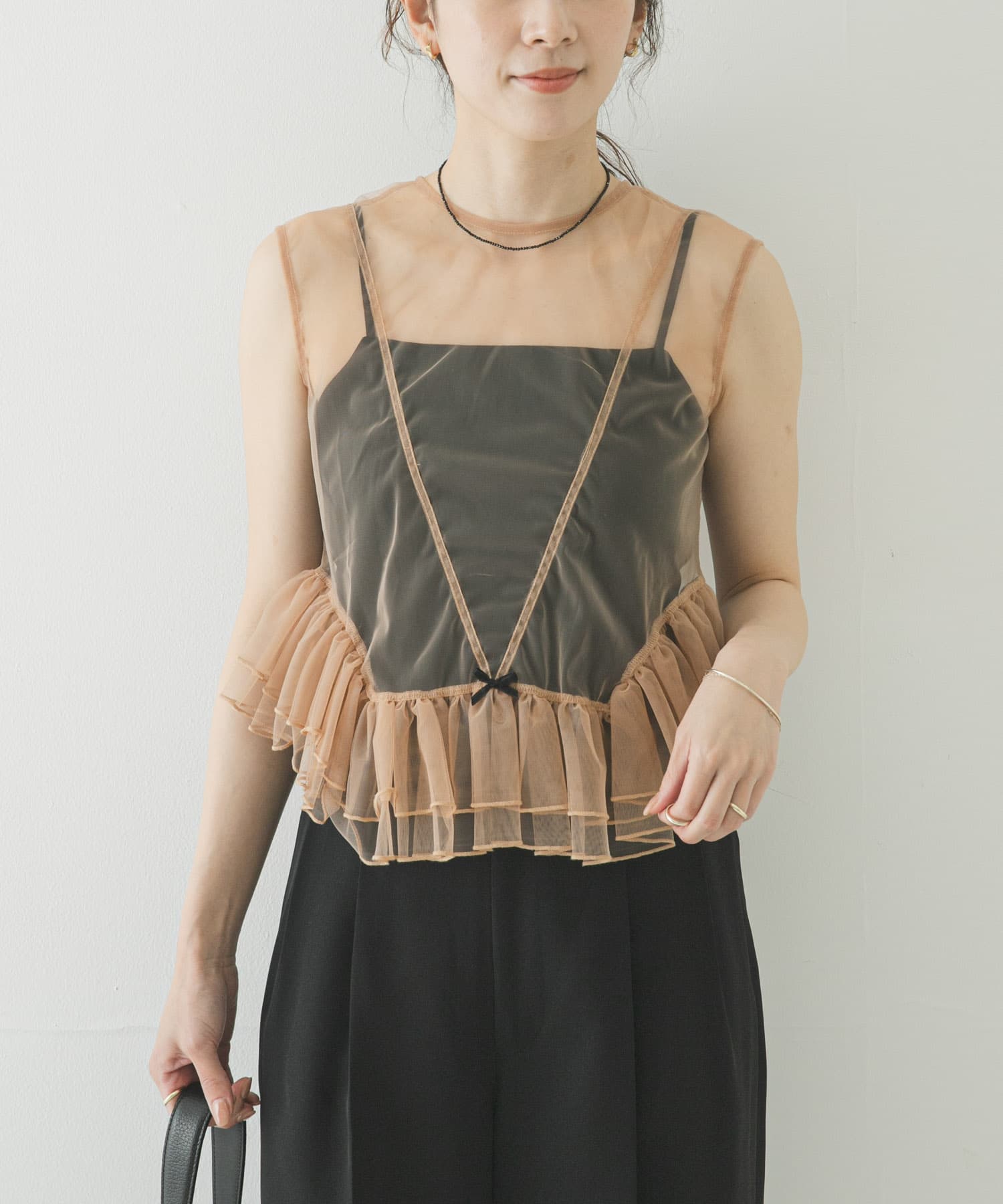 トップス tulle peplum tee ESTHE TULLE PEPLUM RUFFLE TOP(S BEIGE): トップス｜URBAN RESEARCH