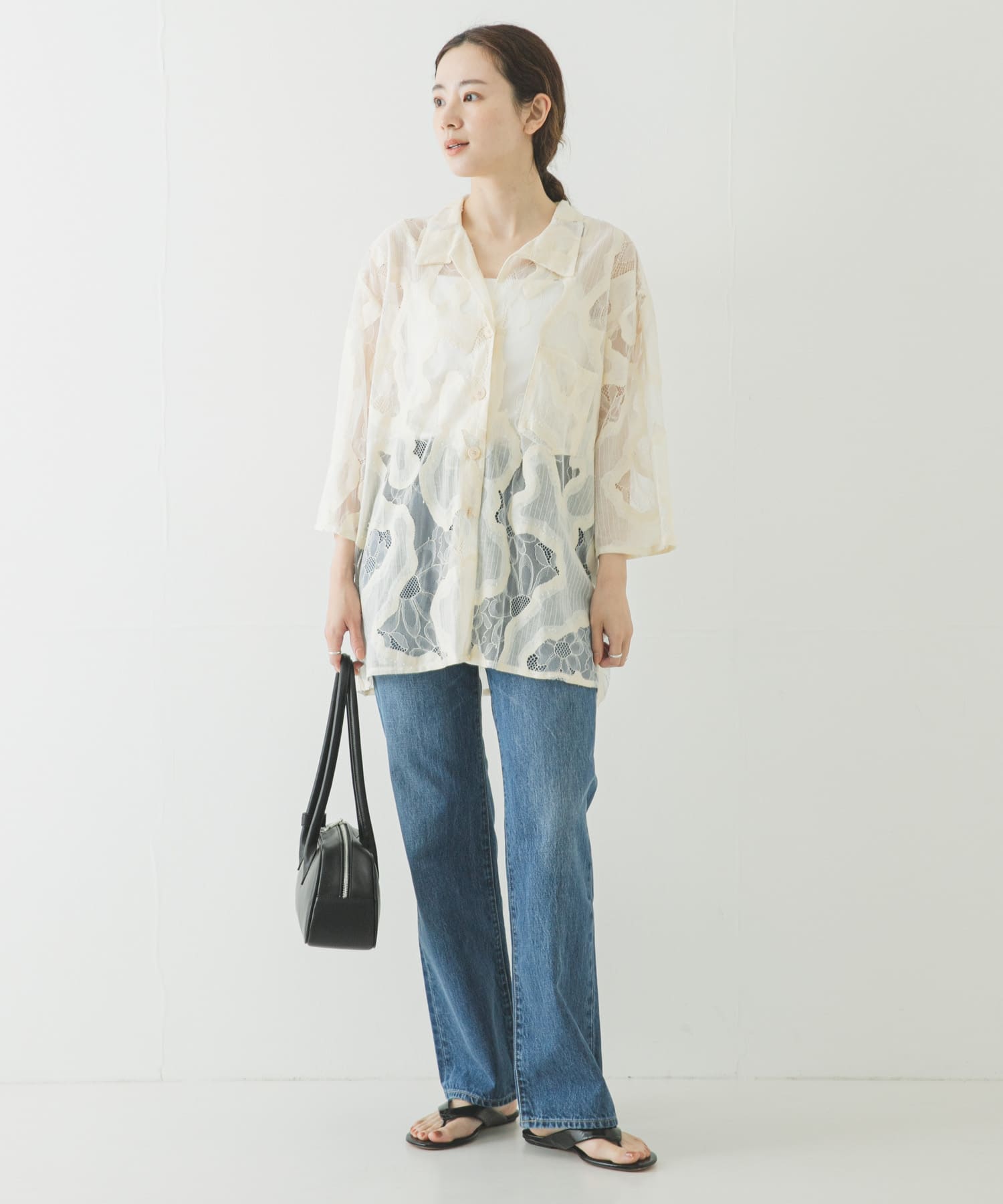 OFF WHITE