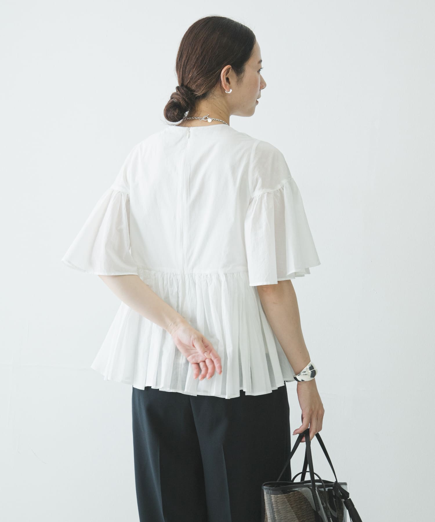 WHITE C