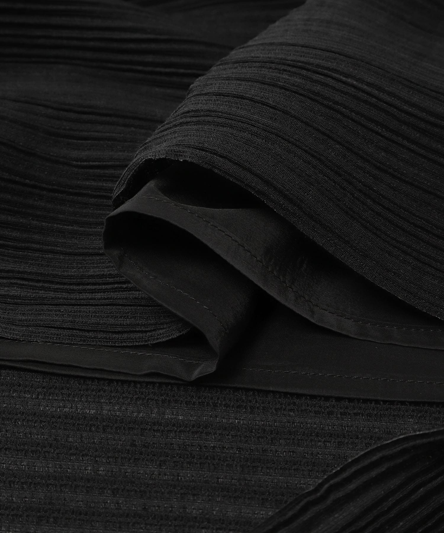 AMOMENTO　PLEATS CURVED SKIRT BLACK 0