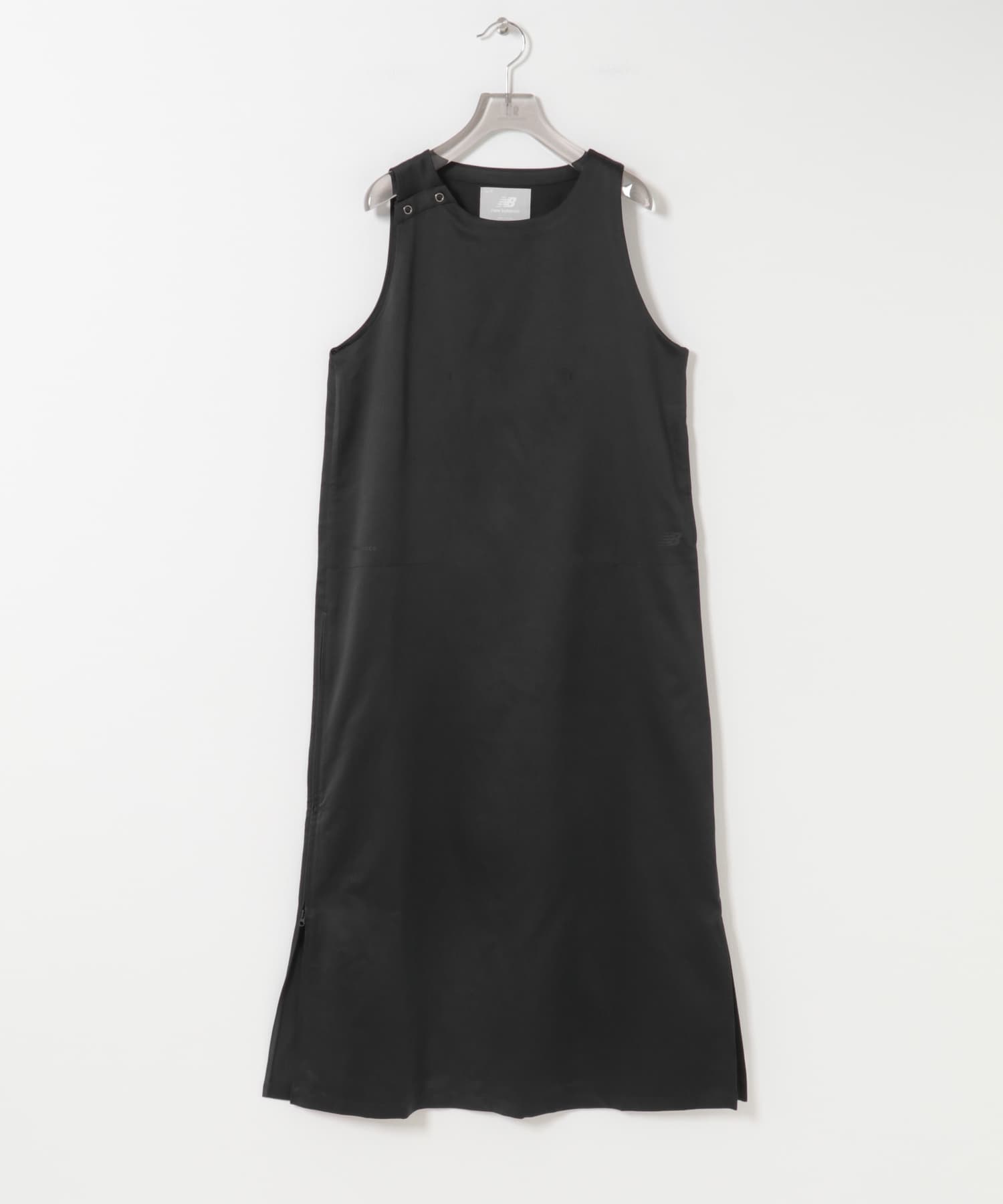 NEW BALANCE　NB GREY スリーブレスドレス