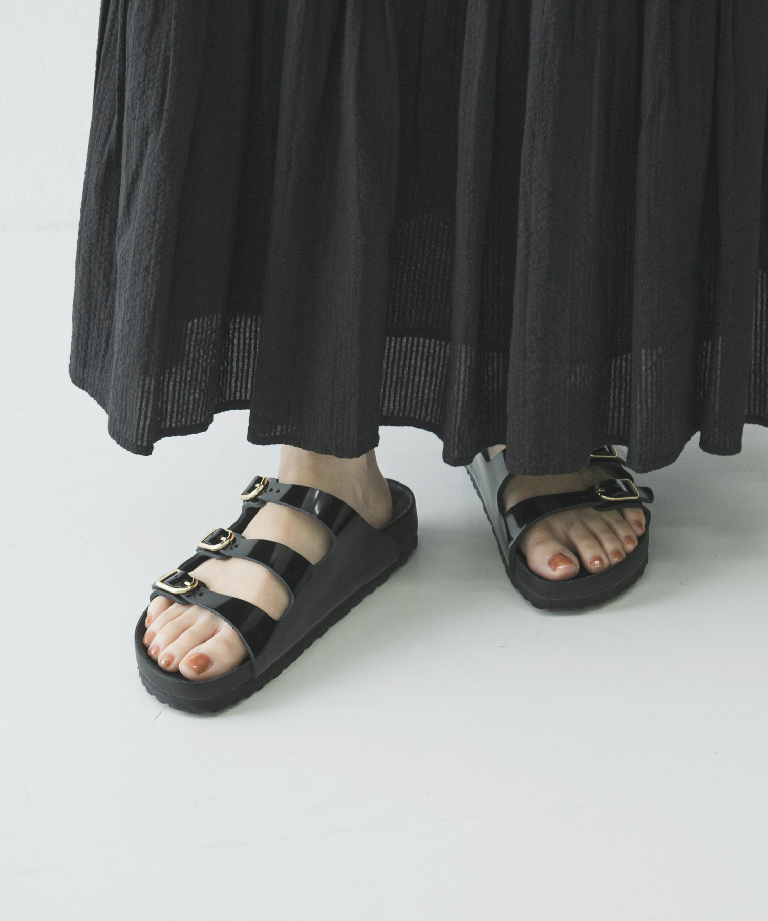 HS BLACK
