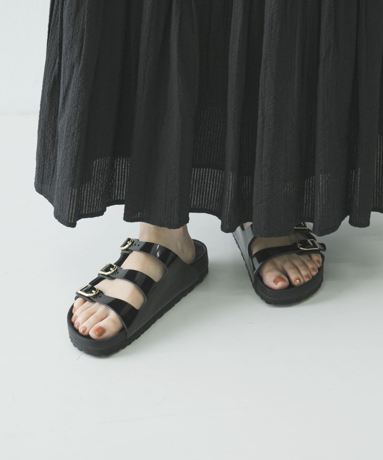 HS BLACK