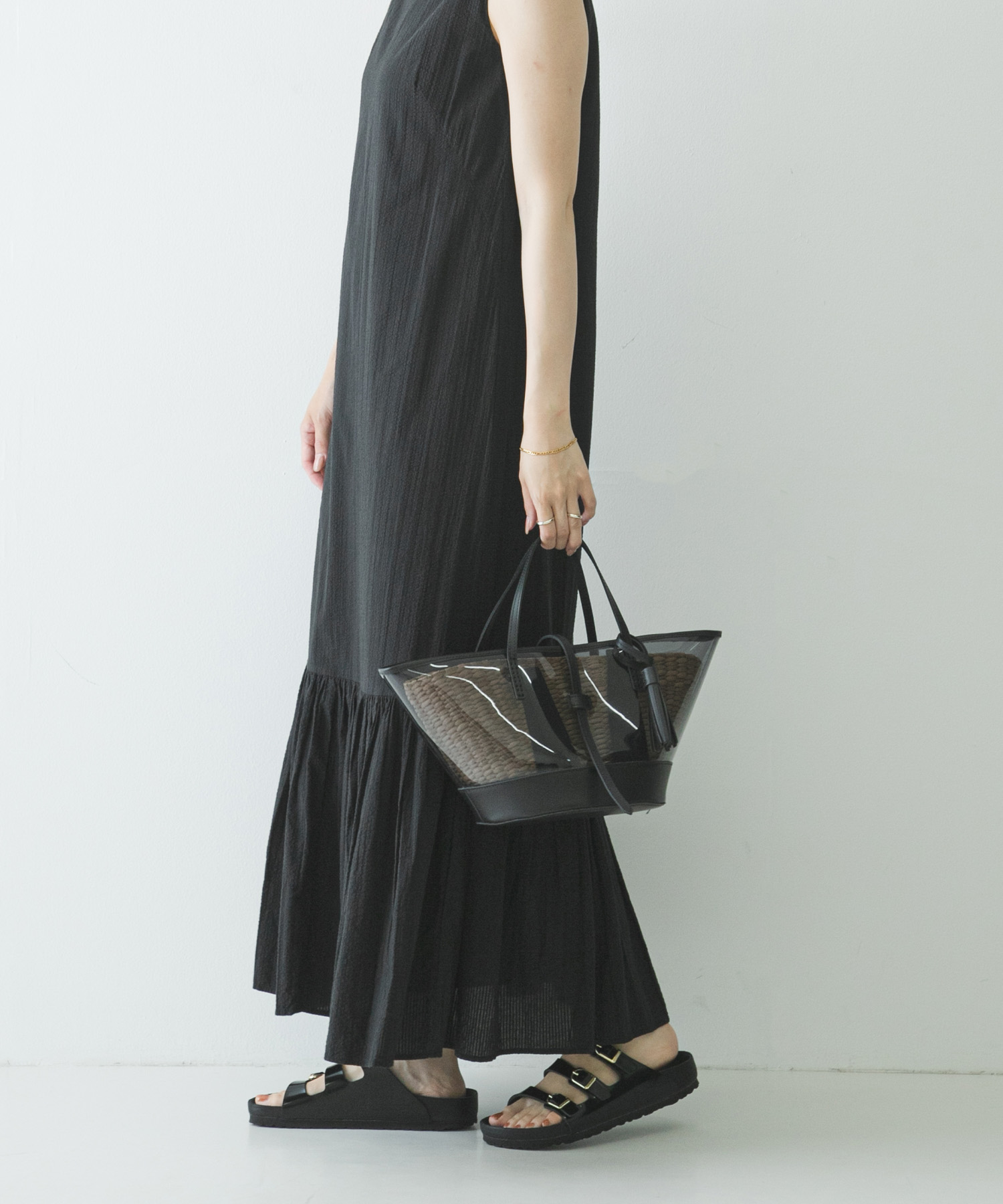 HS BLACK