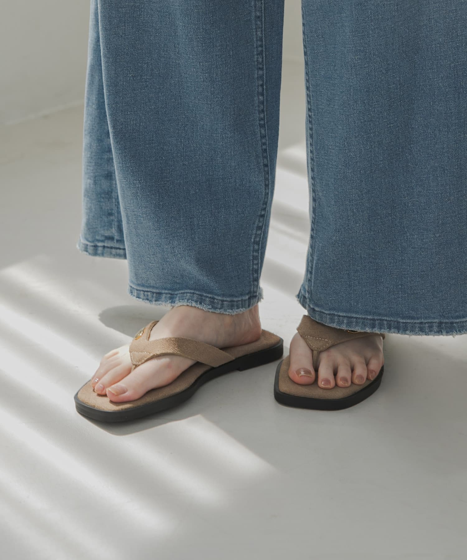 カミナンド　THONG SANDALS MOCCA 6