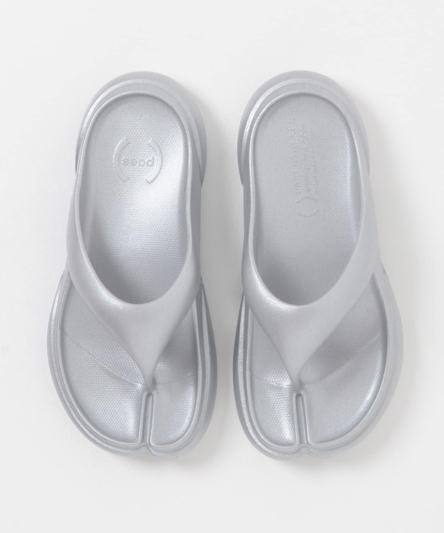 Paes　NEW FLIPFLOP SILVER 23