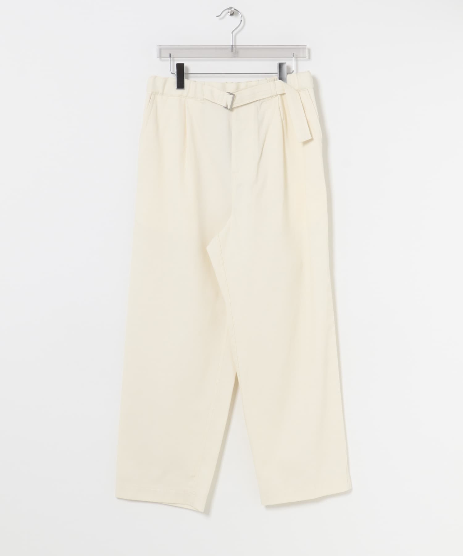 WARM WHITE