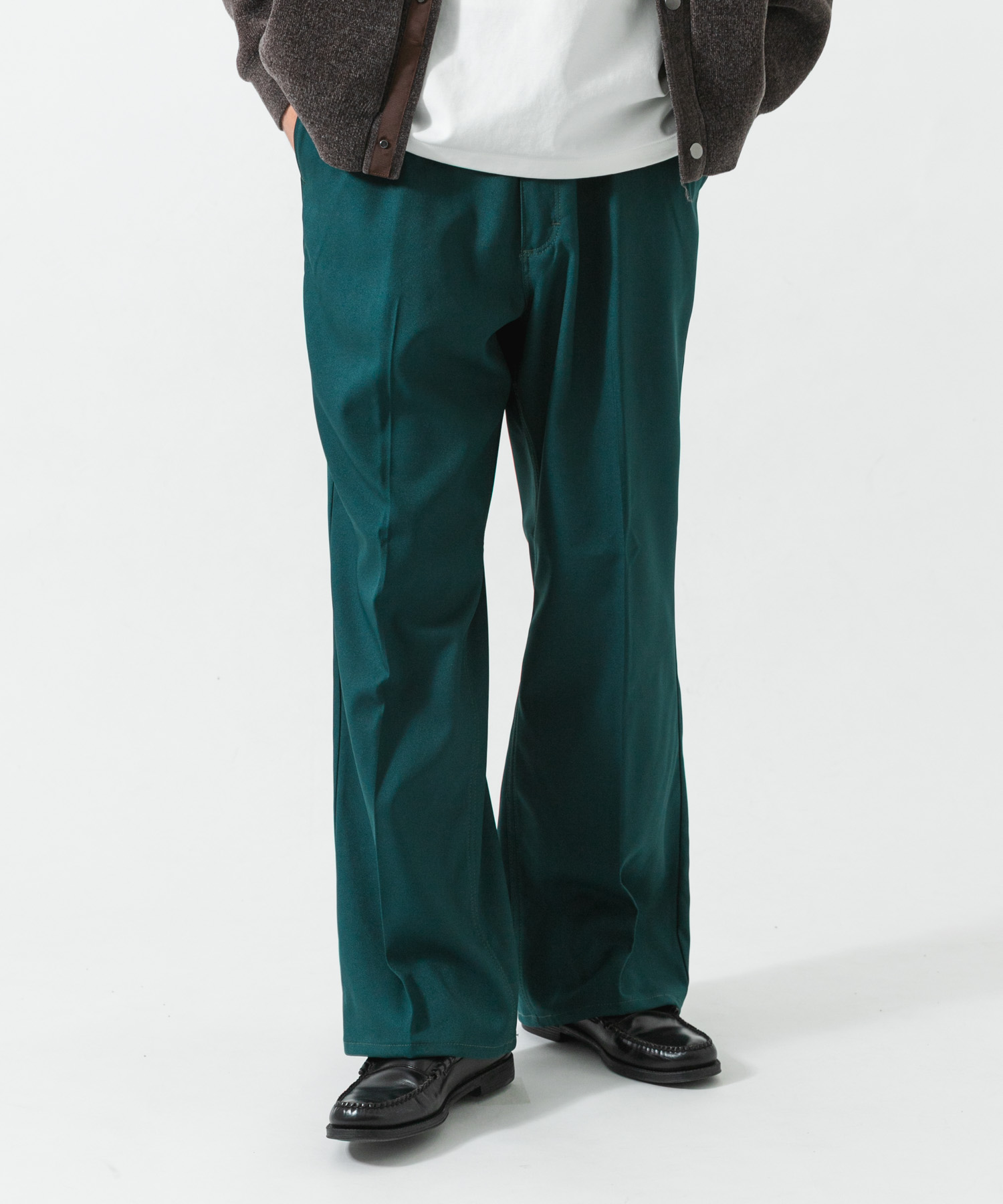 GREEN