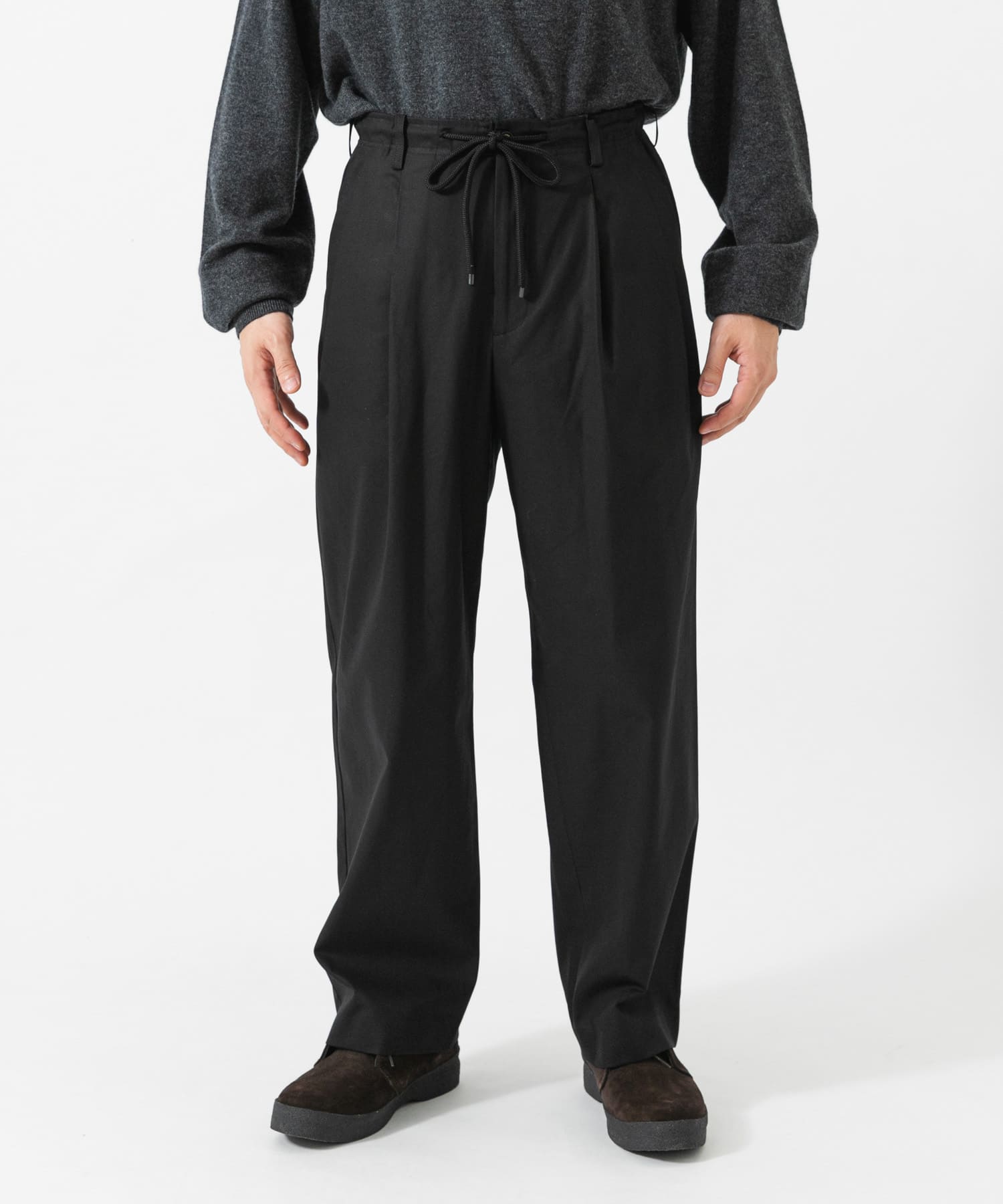 身長 : 172cm サイズ : 1