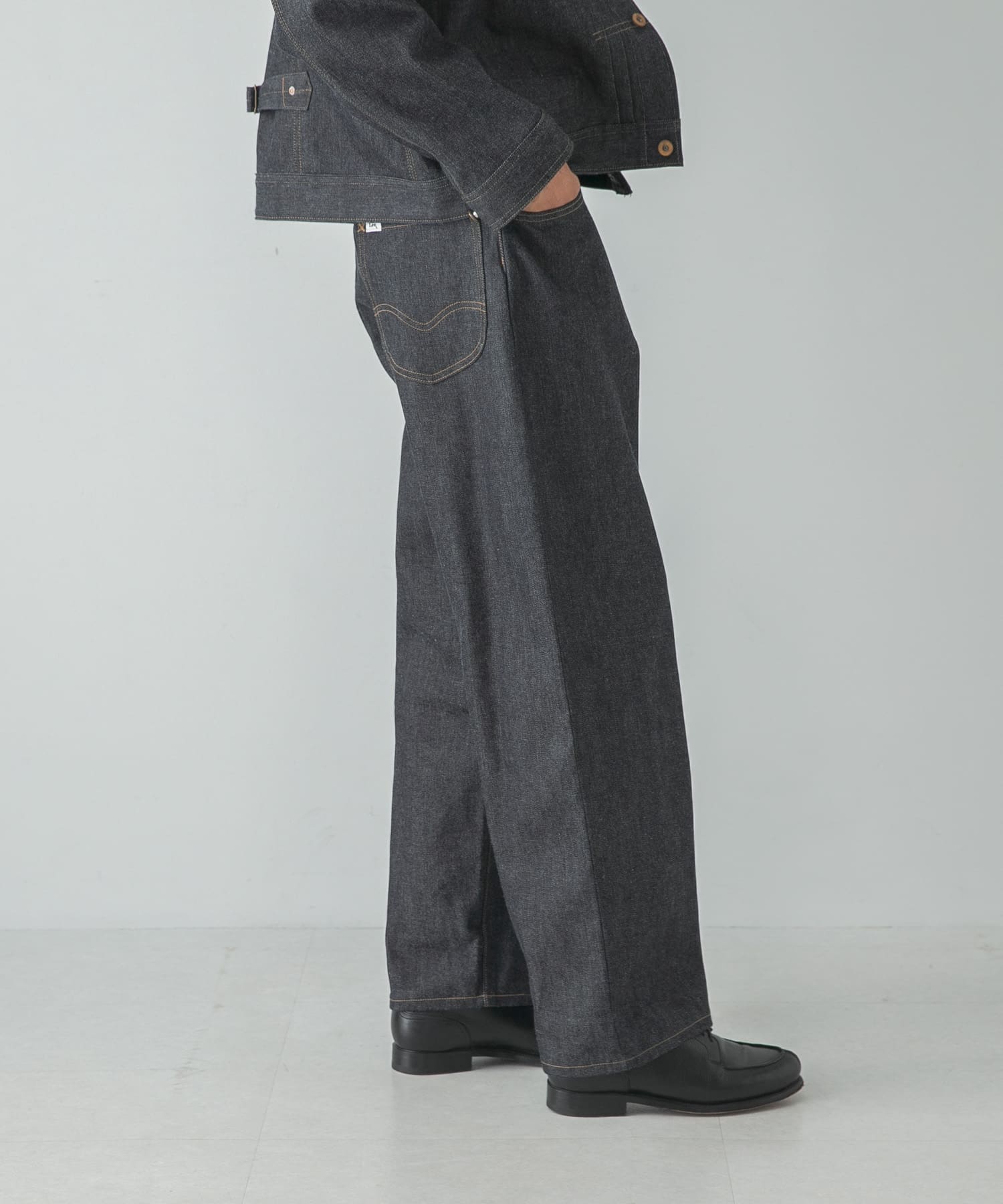身長：186cm サイズ：32