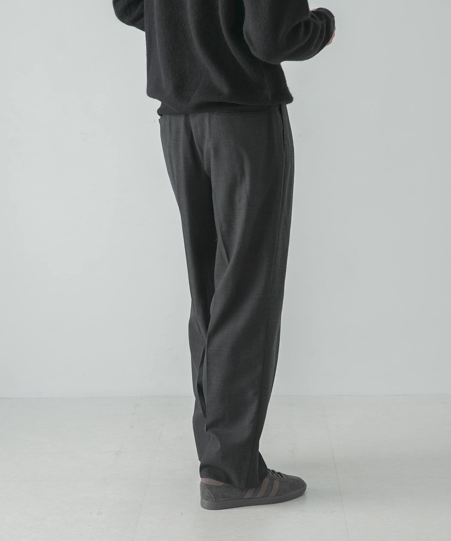 身長：186cm サイズ：34