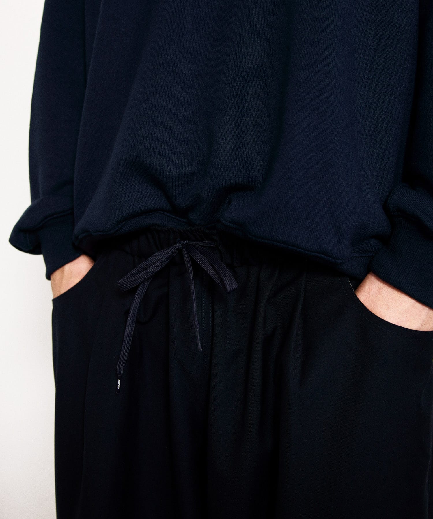 LOTTO　POLY RAYON EASY SLACKS BLACK M
