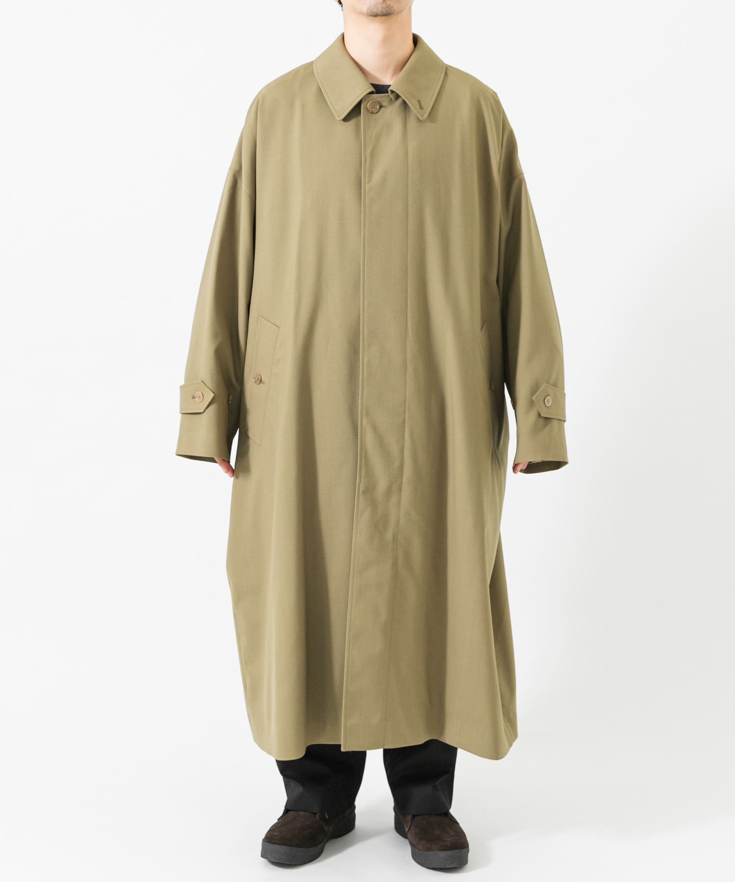 KHAKI